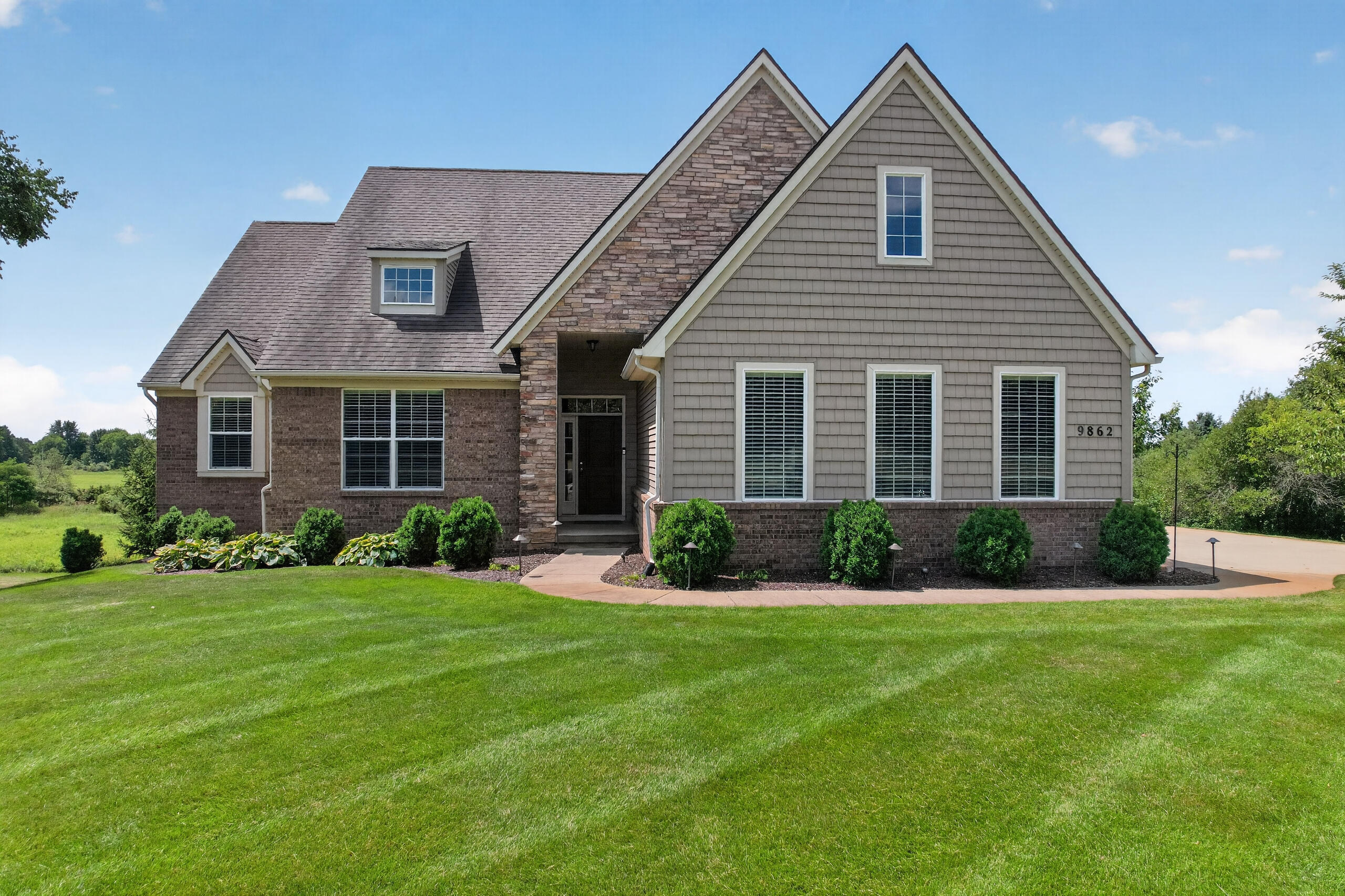 9862 Dublin Drive Fenton MI 48430