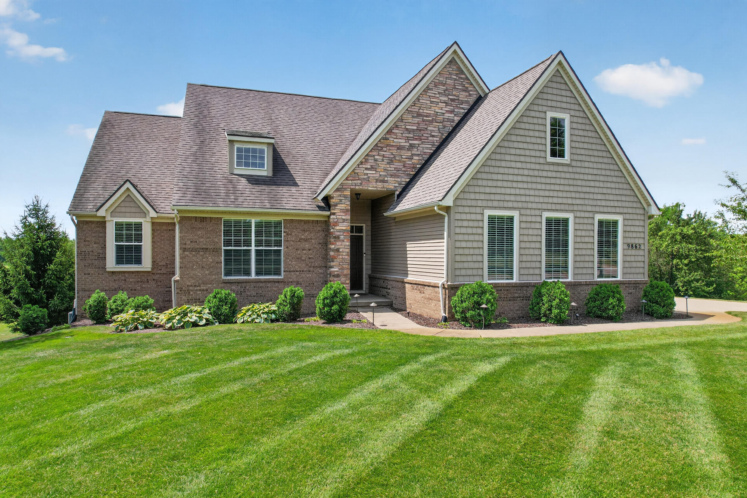 9862 Dublin Drive Fenton MI 48430