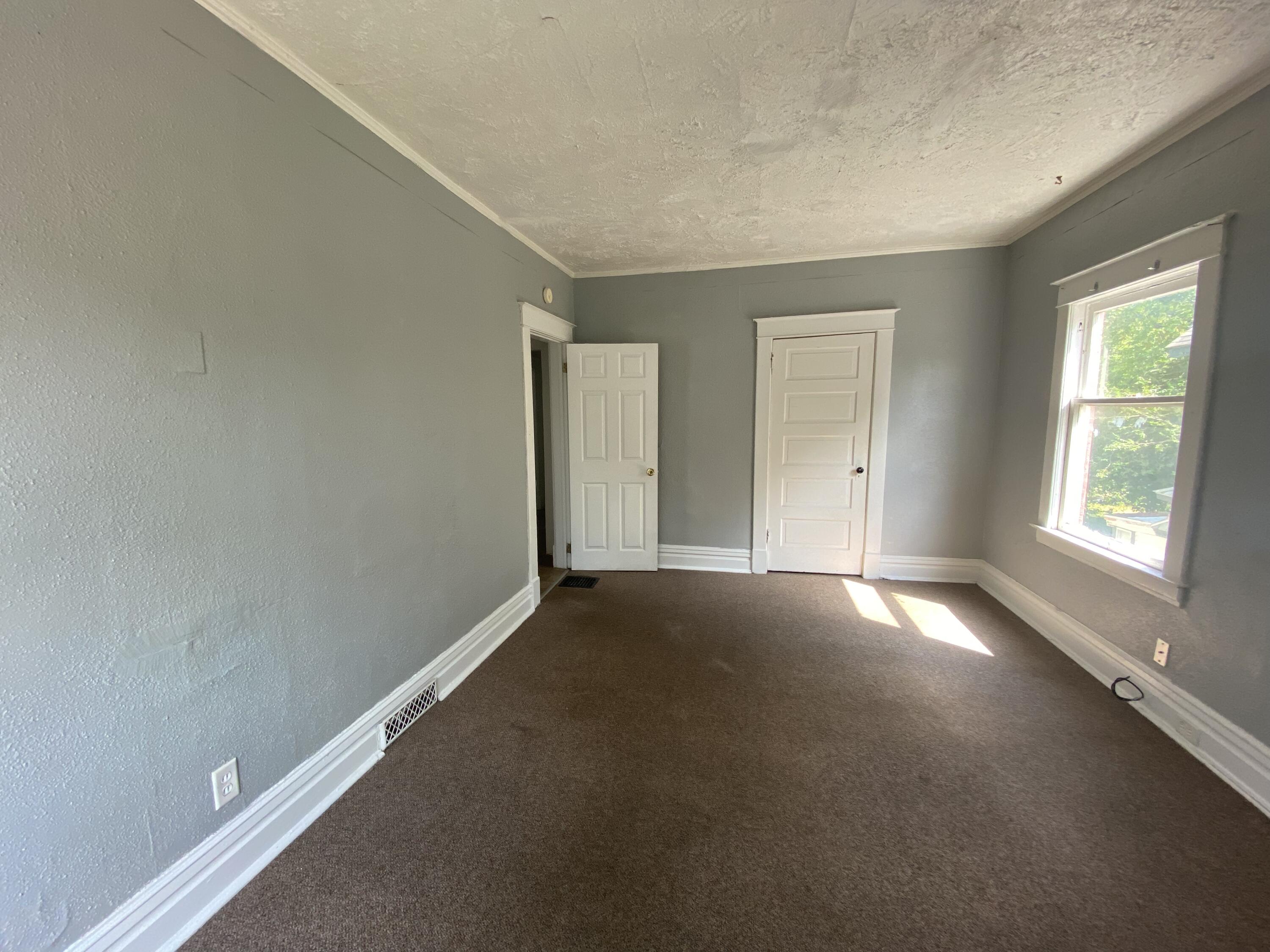 613 Pearl Street Kalamazoo MI 49007