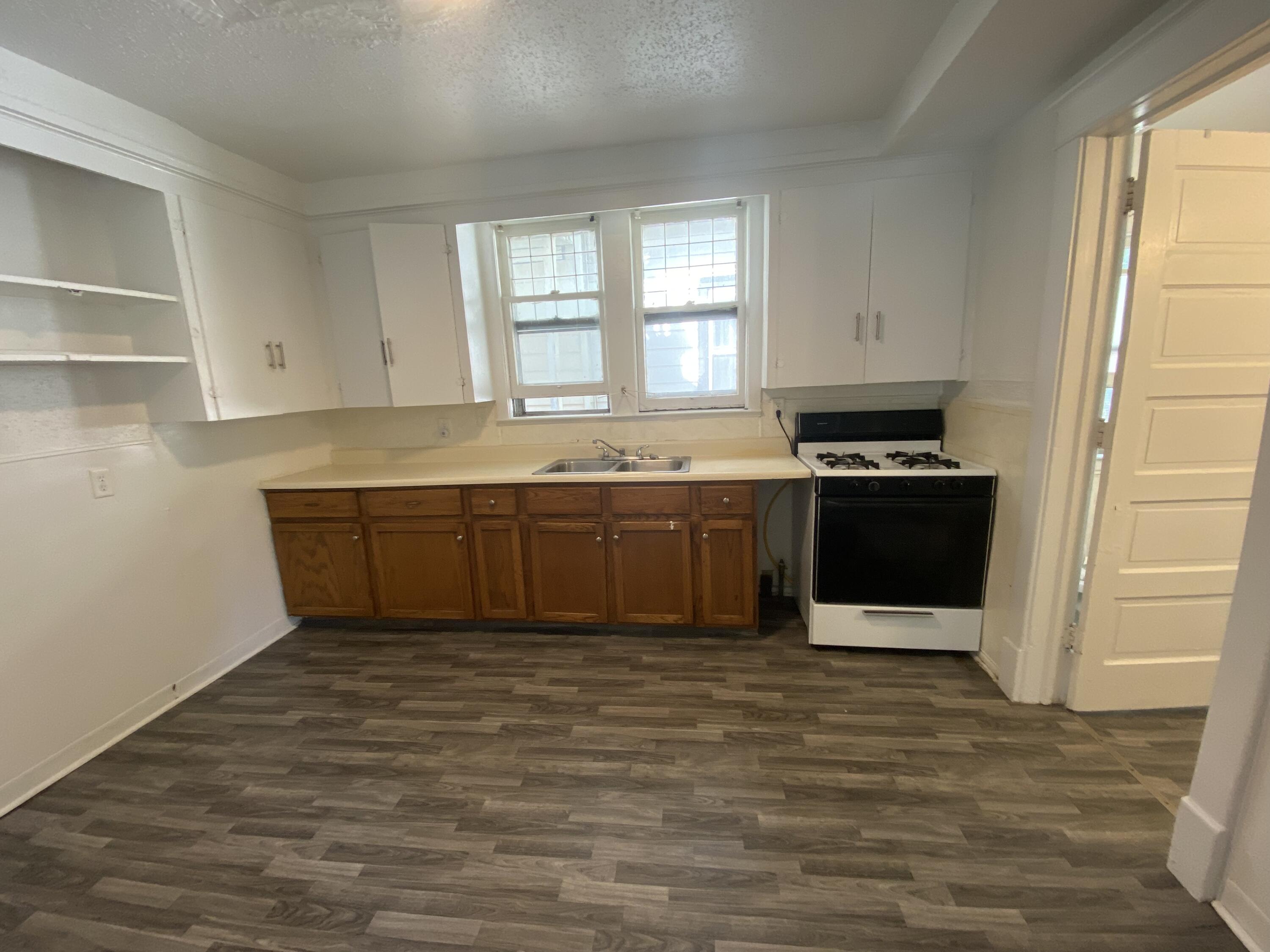 613 Pearl Street Kalamazoo MI 49007