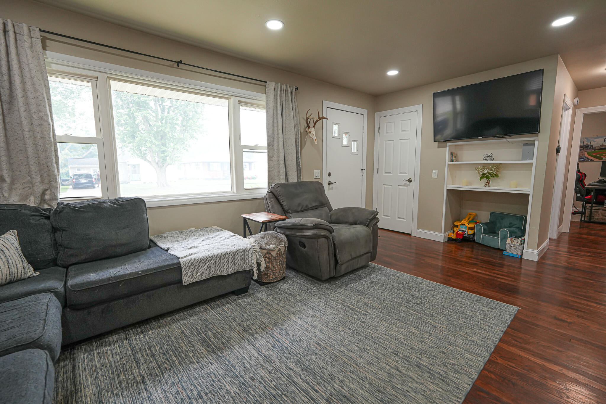 918 Post Road Muskegon MI 49441
