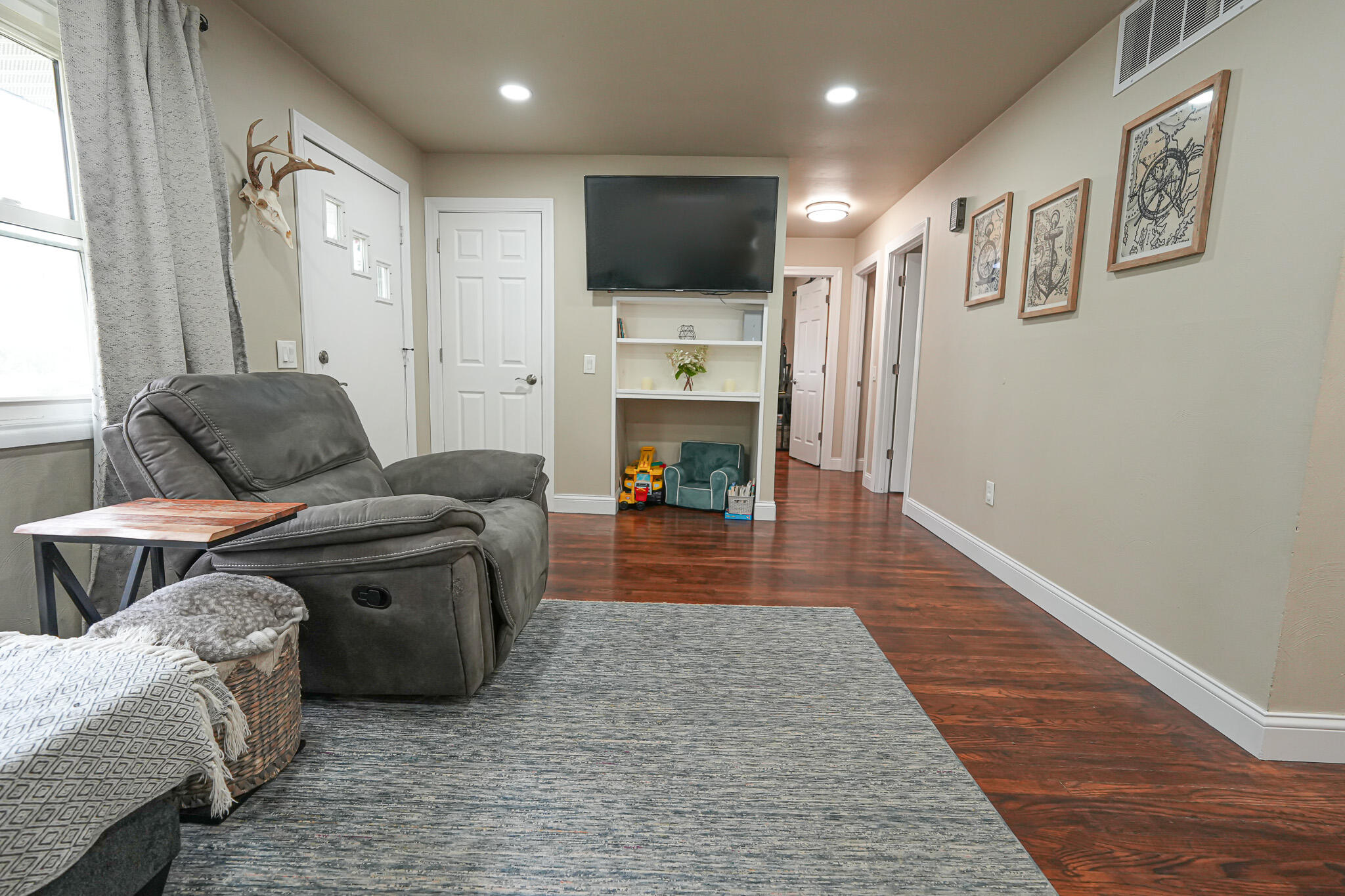 918 Post Road Muskegon MI 49441