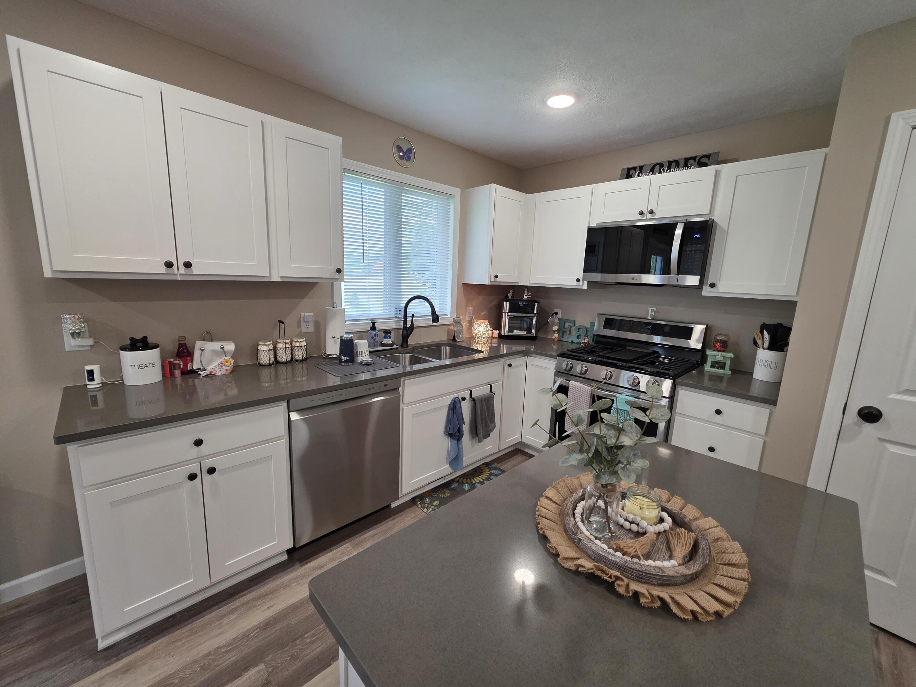 2288 Evanston Avenue Muskegon MI 49442