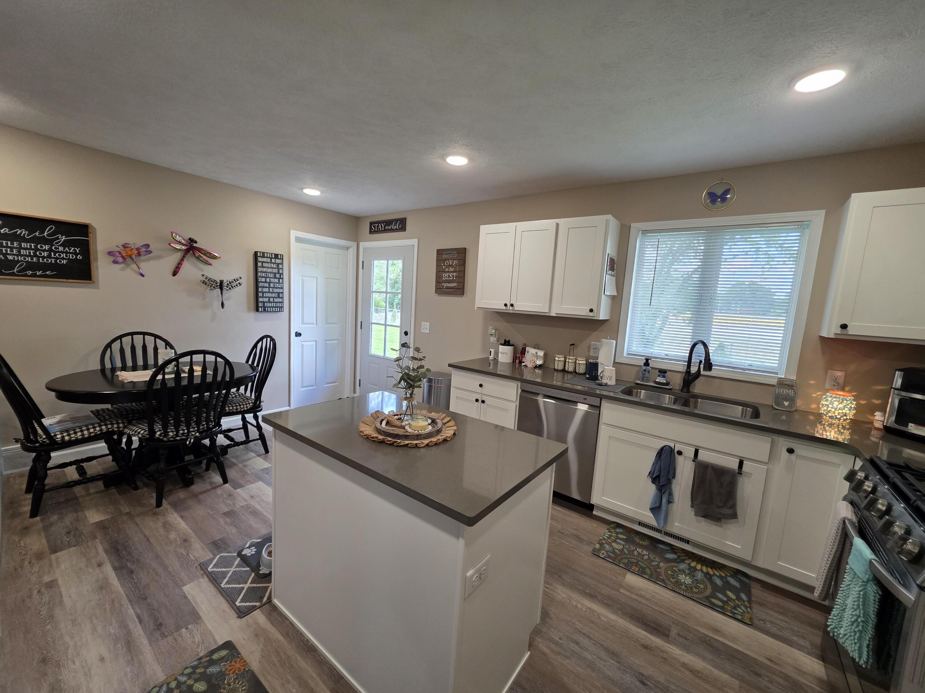 2288 Evanston Avenue Muskegon MI 49442