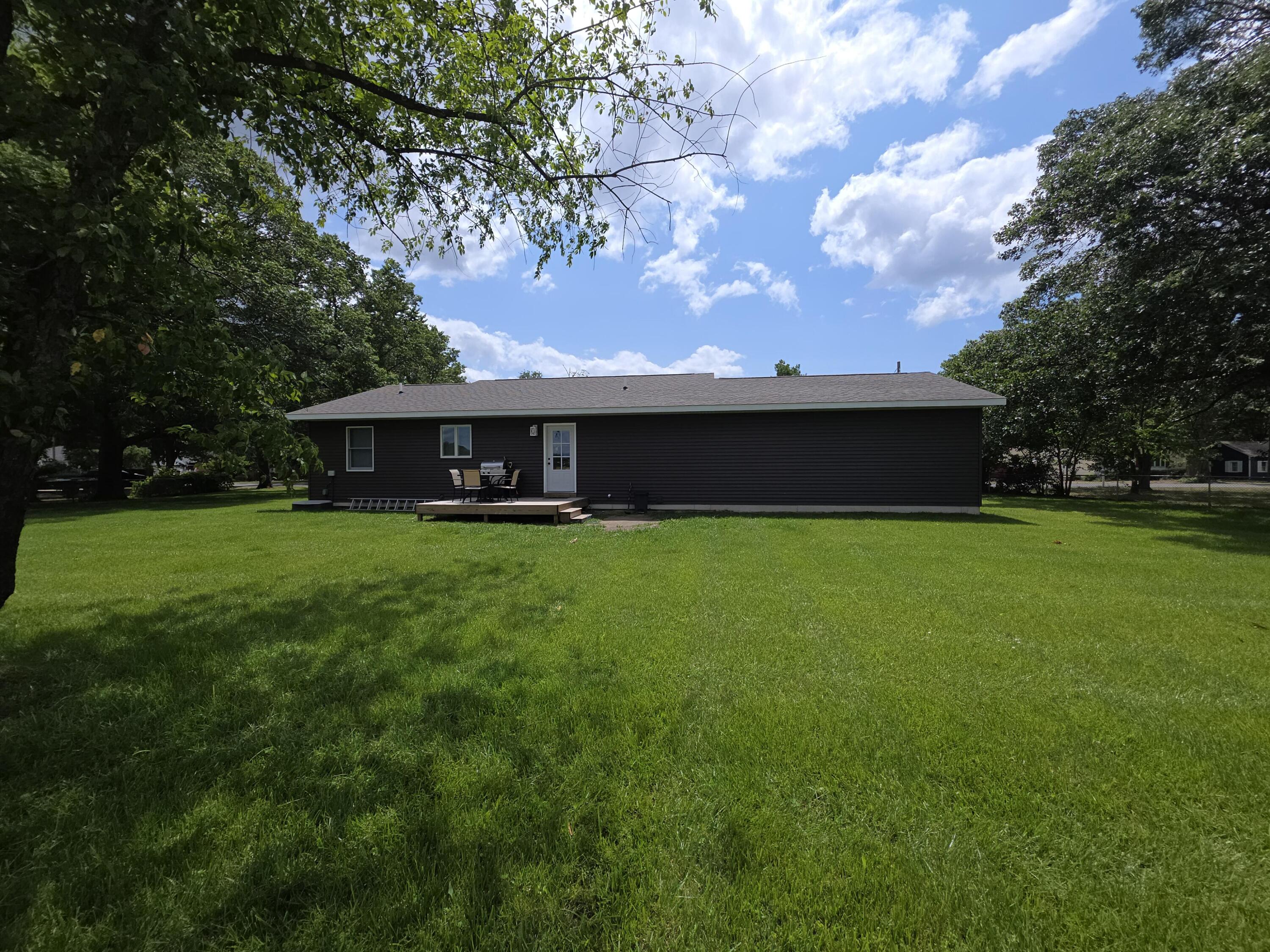 2288 Evanston Avenue Muskegon MI 49442