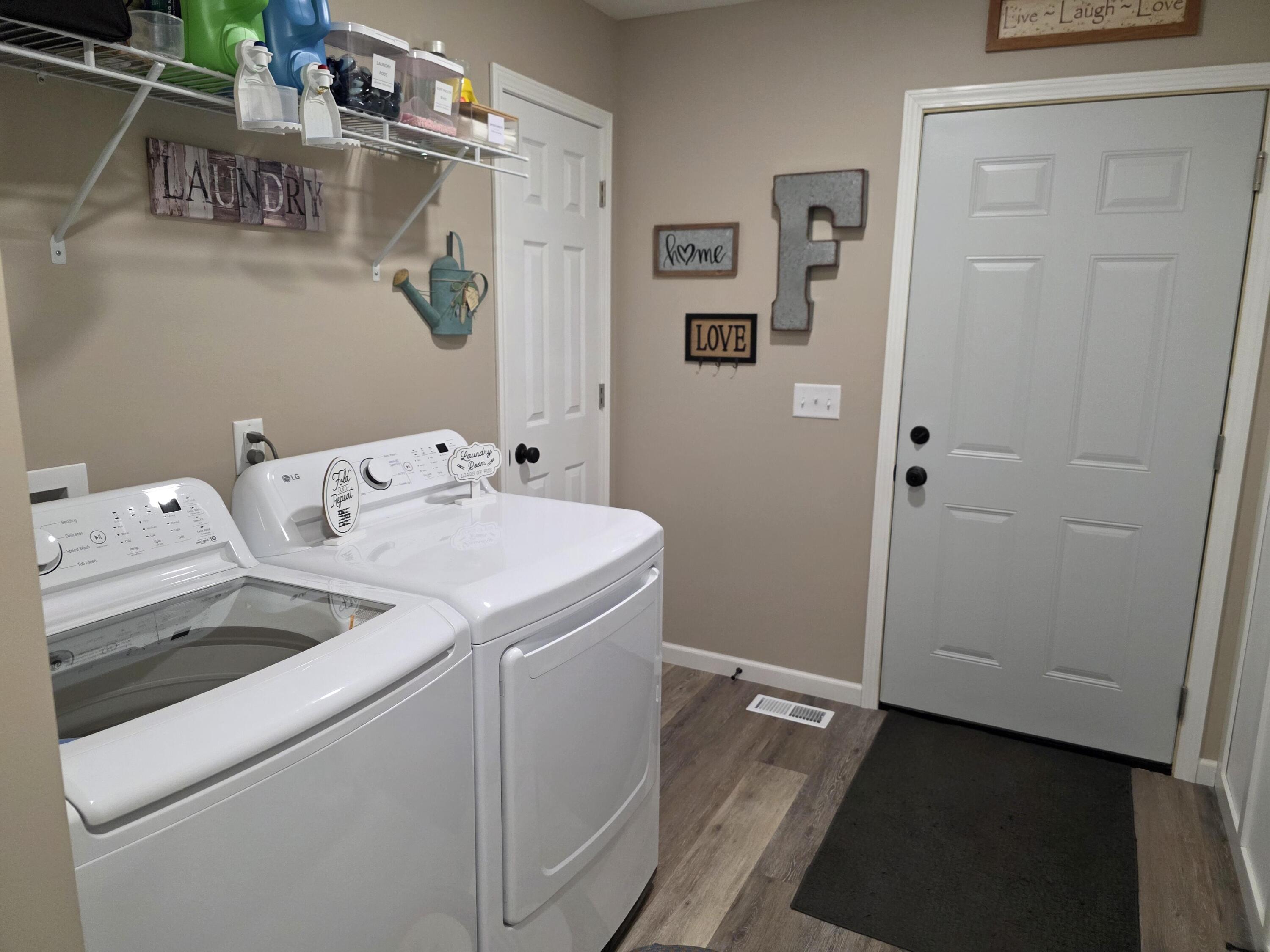 2288 Evanston Avenue Muskegon MI 49442