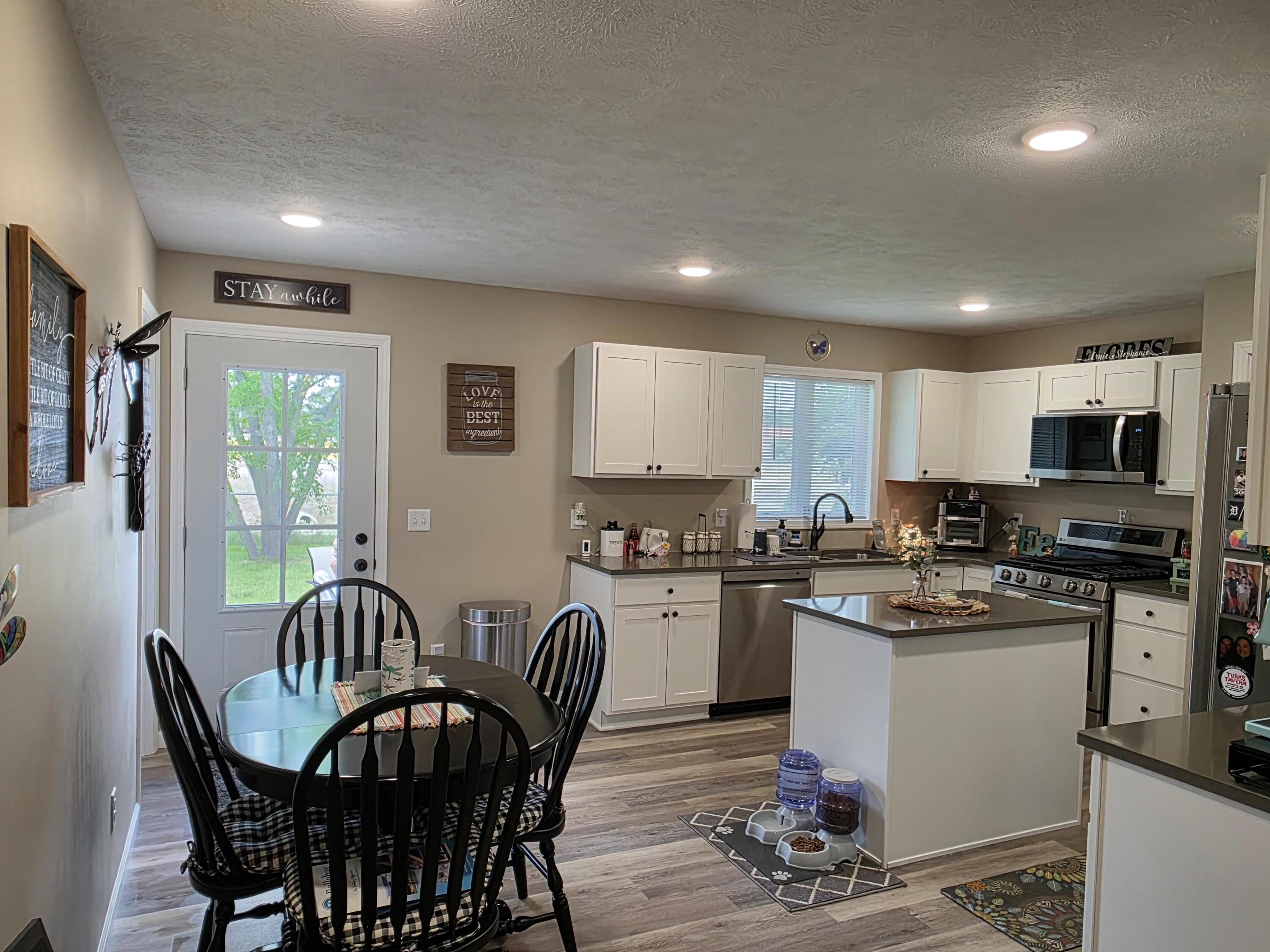 2288 Evanston Avenue Muskegon MI 49442