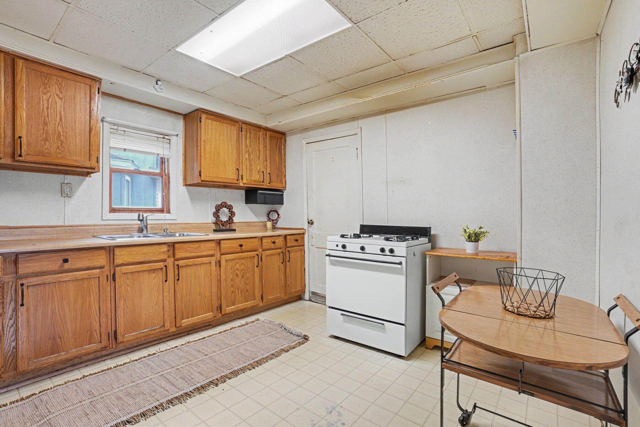 711 Millard Court Kalamazoo MI 49001