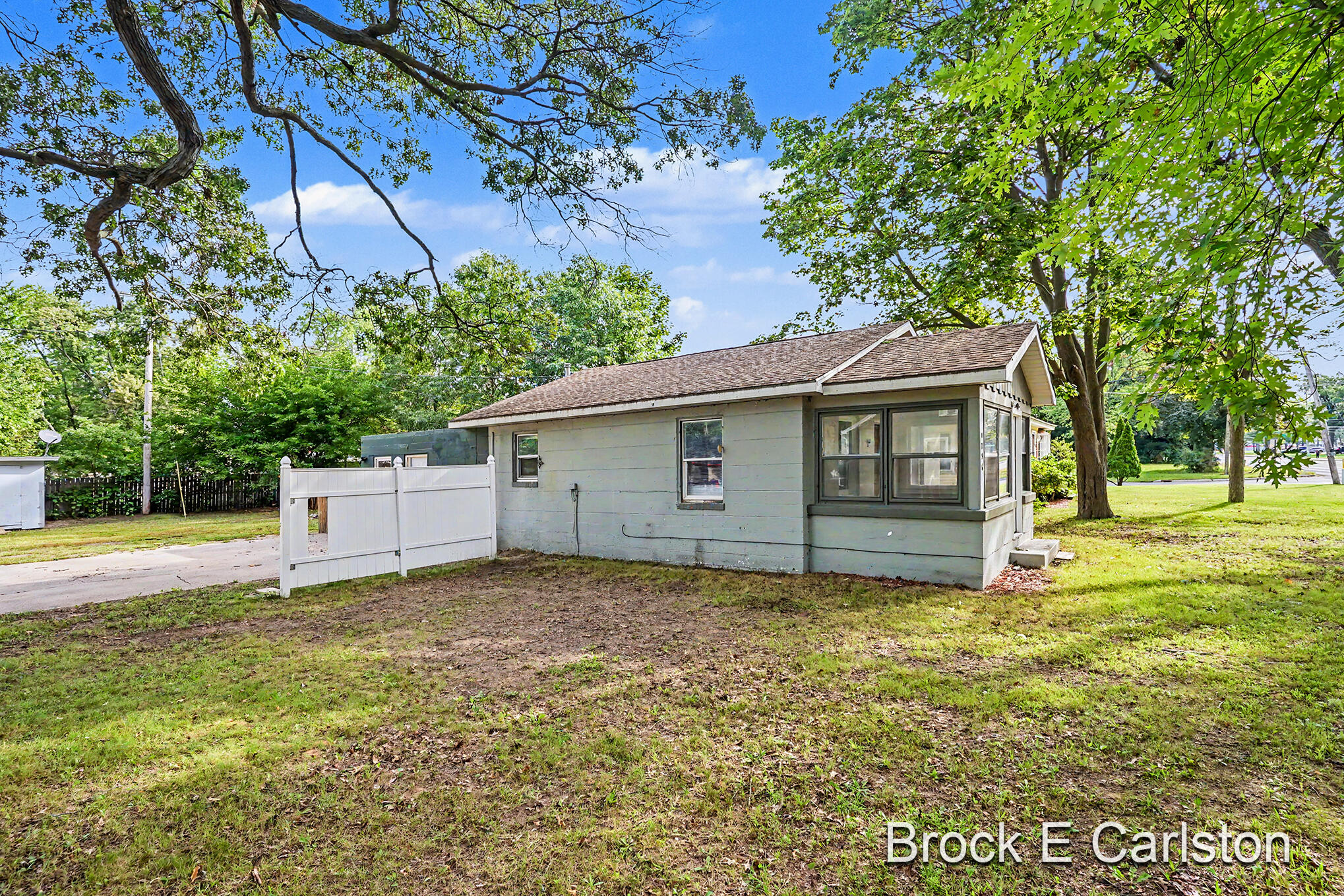 1756 Marquette Avenue Muskegon MI 49442