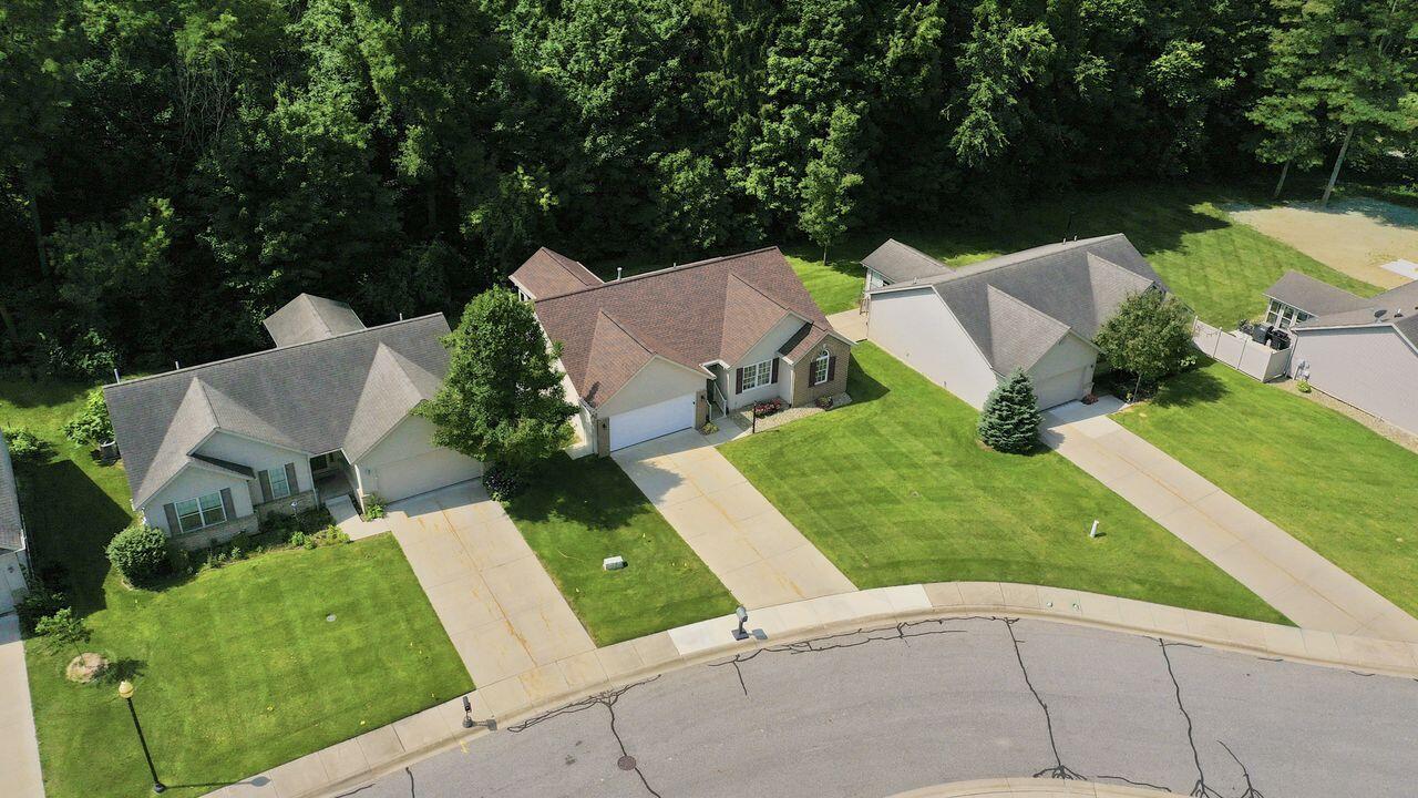 330 Carefree Court Niles MI 49120