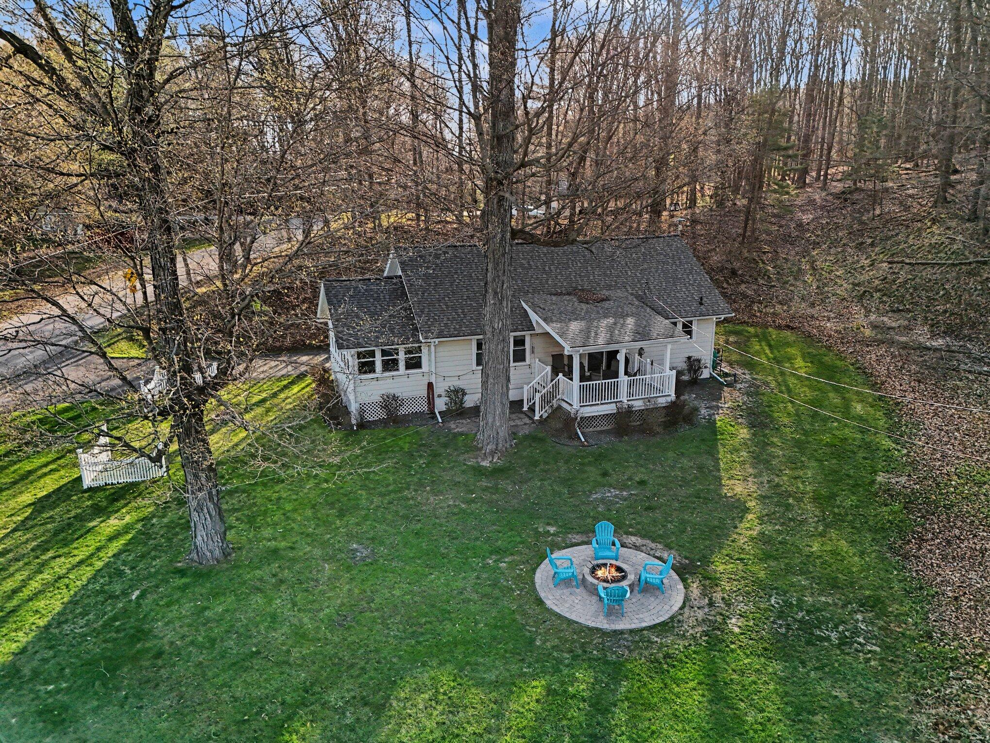 5989 Barnhart Road Ludington MI 49431
