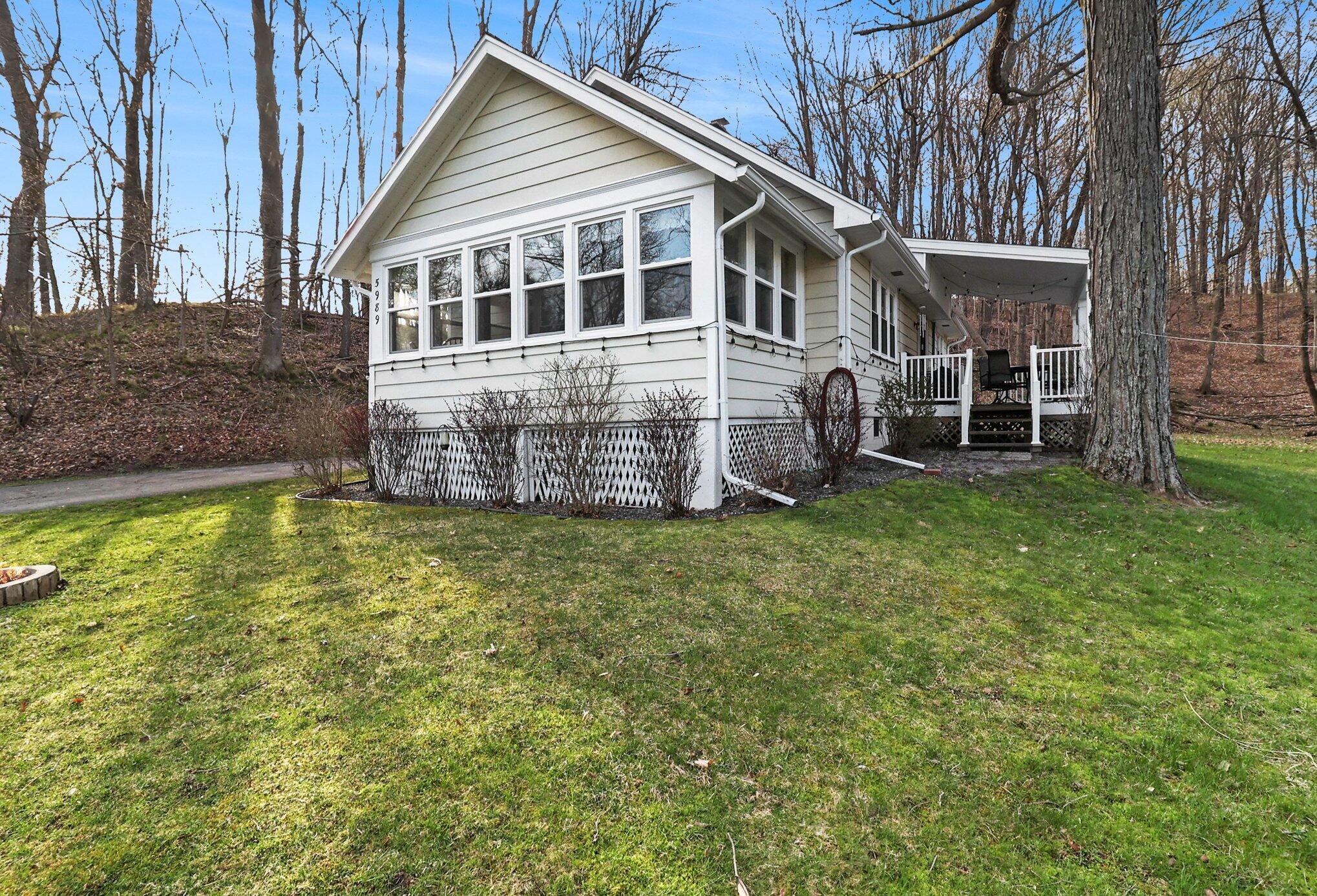 5989 Barnhart Road Ludington MI 49431