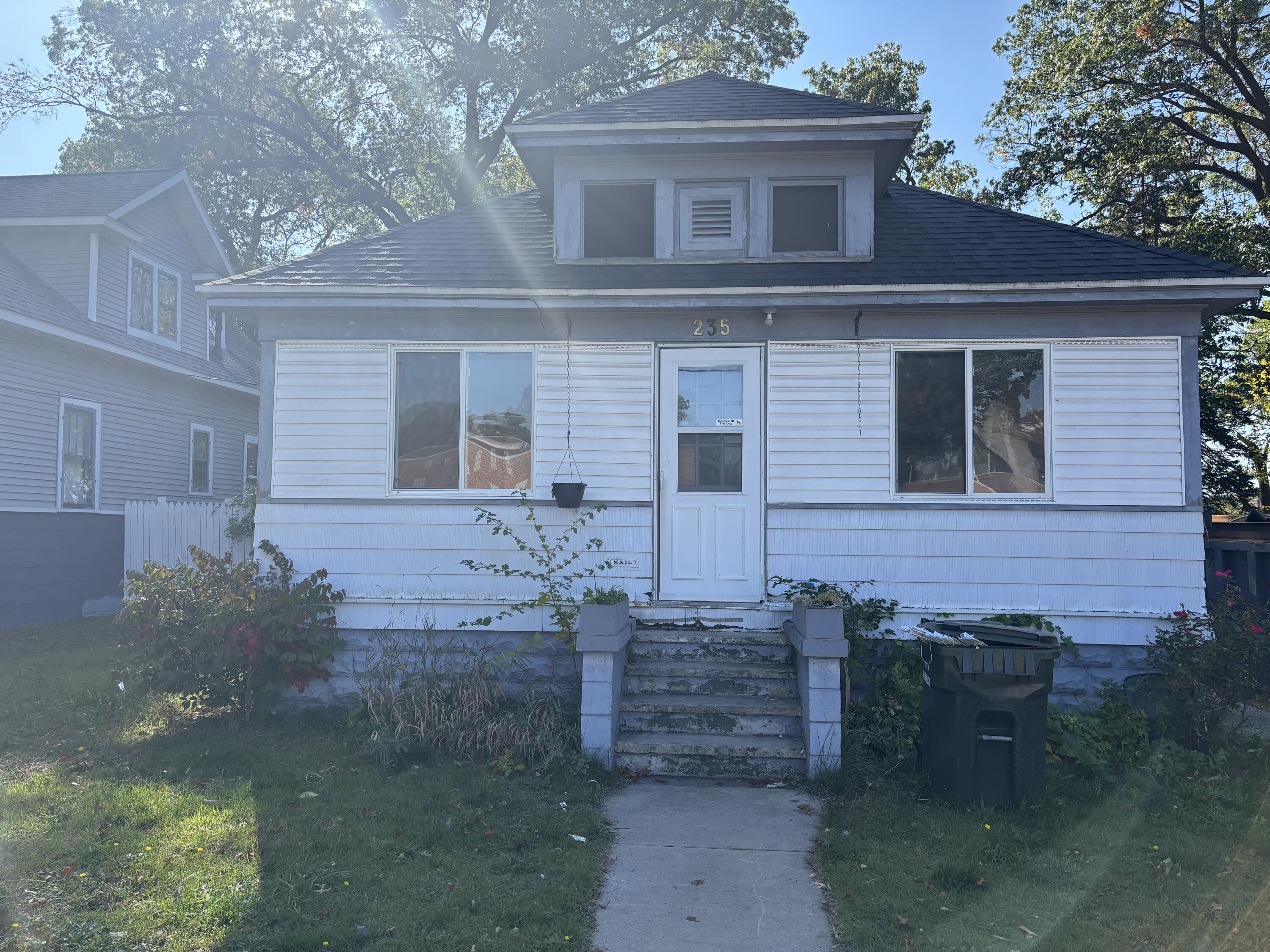 235 W Larch Avenue Muskegon MI 49441