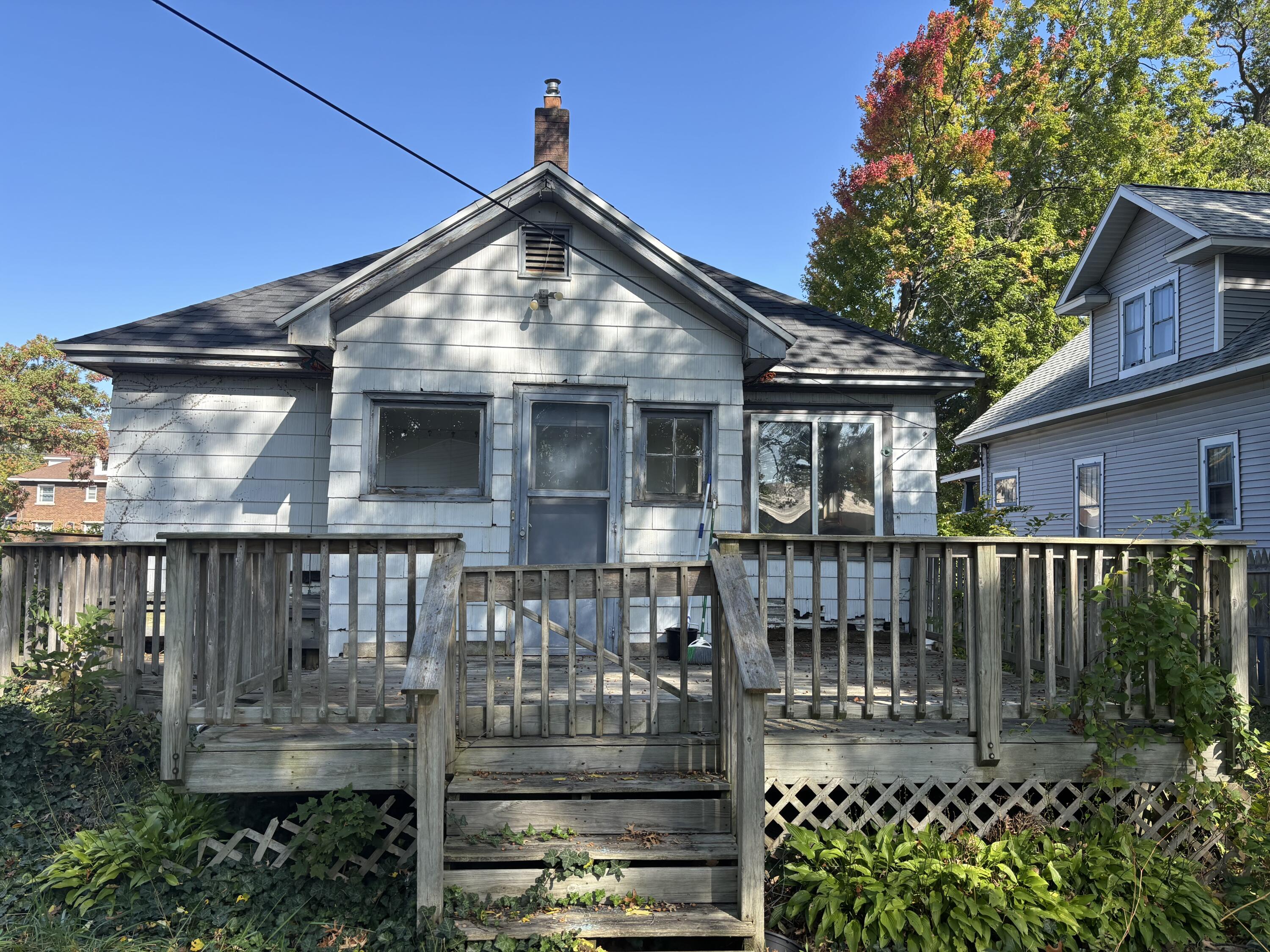 235 W Larch Avenue Muskegon MI 49441