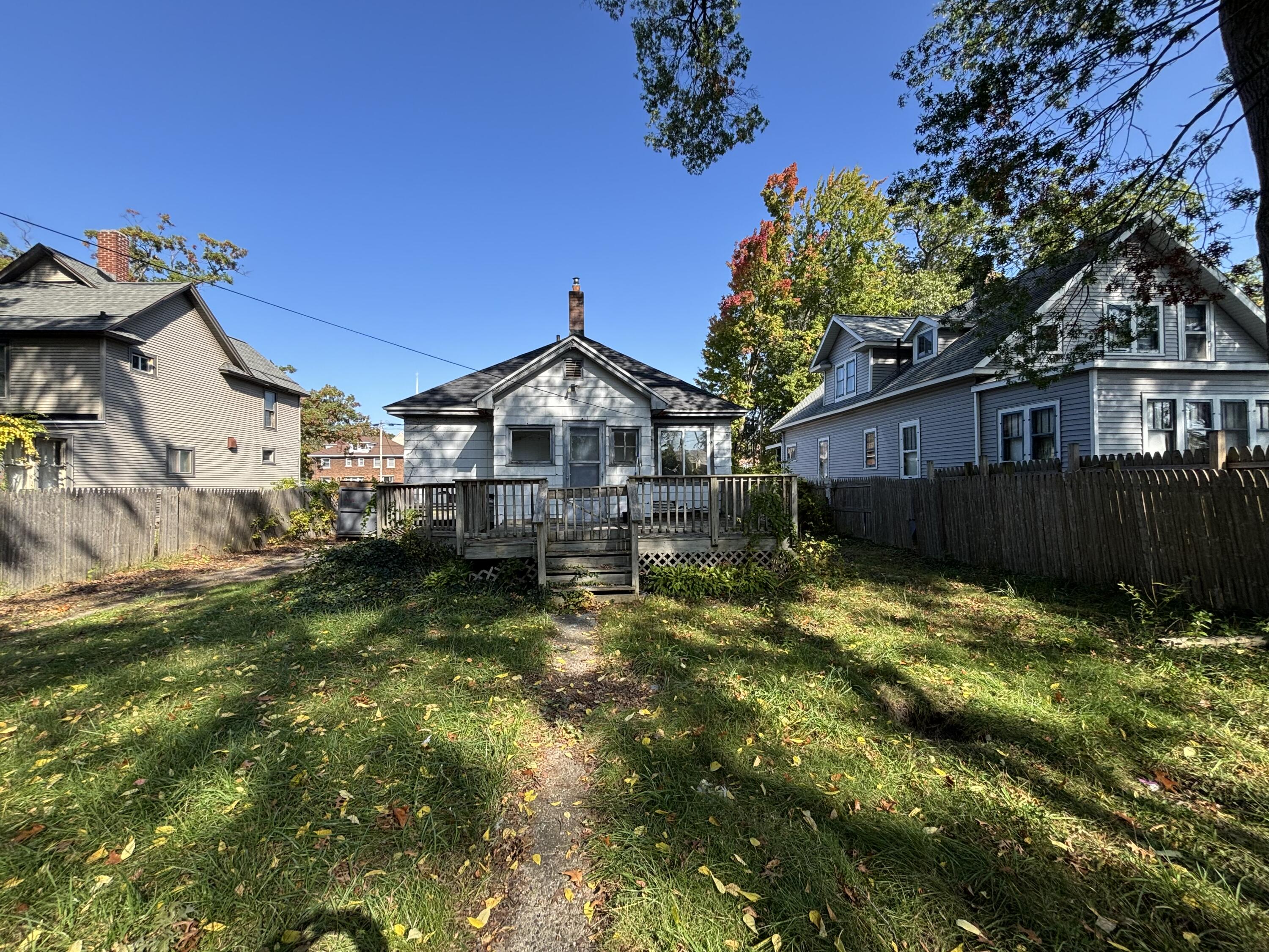 235 W Larch Avenue Muskegon MI 49441