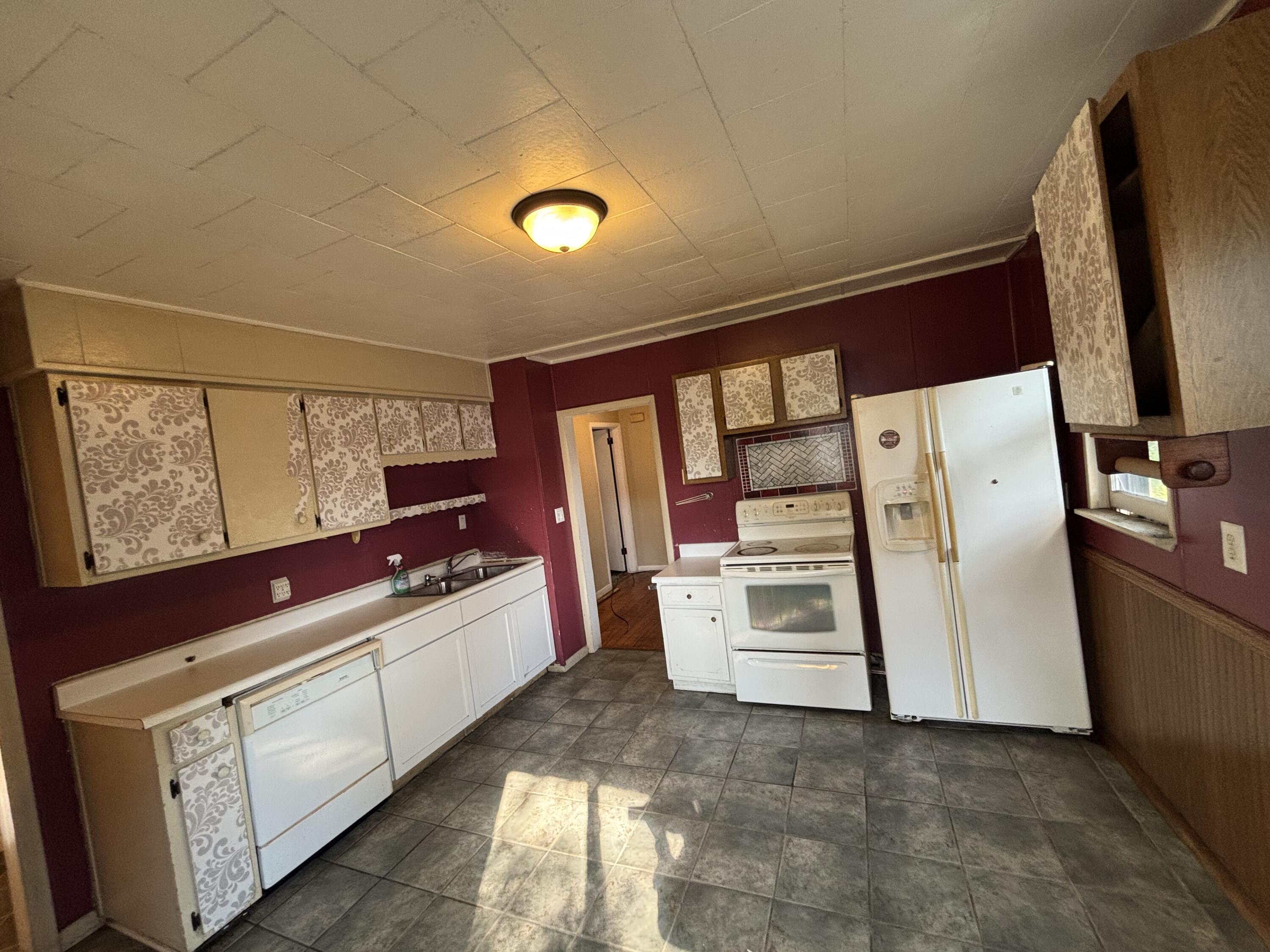 235 W Larch Avenue Muskegon MI 49441
