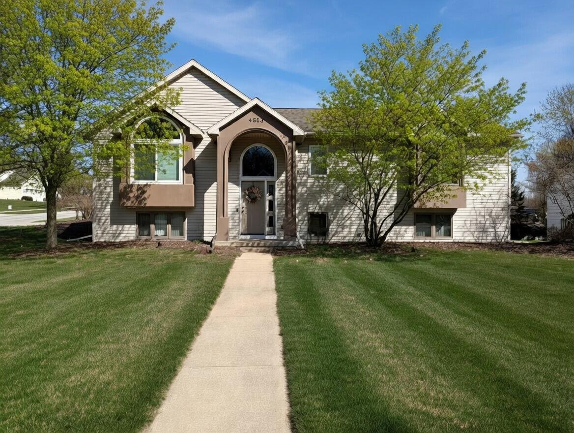 4503 Shiloh Pines SE Grand Rapids MI 49546