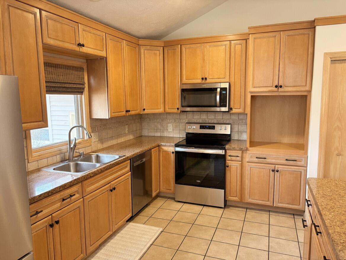 4503 Shiloh Pines SE Grand Rapids MI 49546