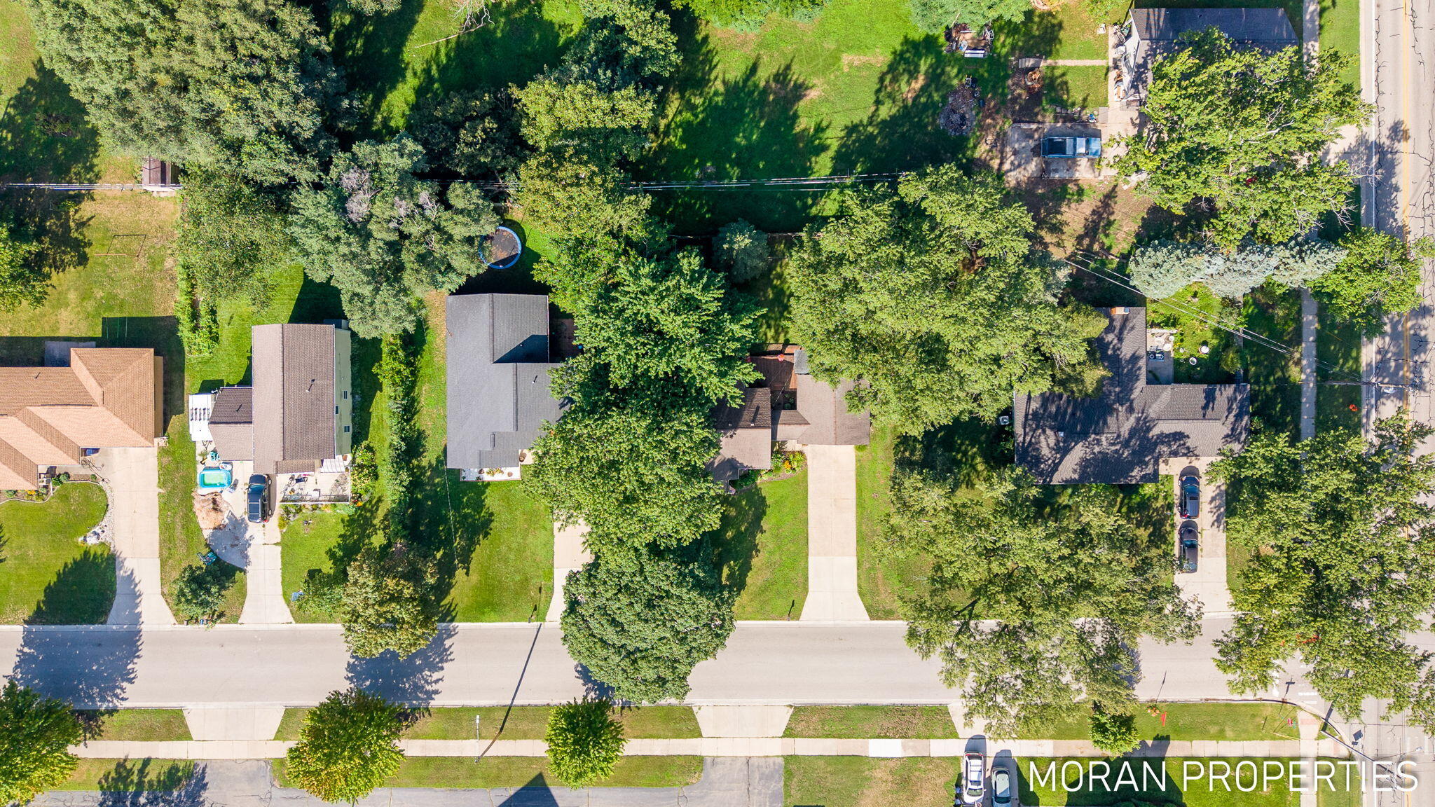210 Hope Avenue Holland MI 49423