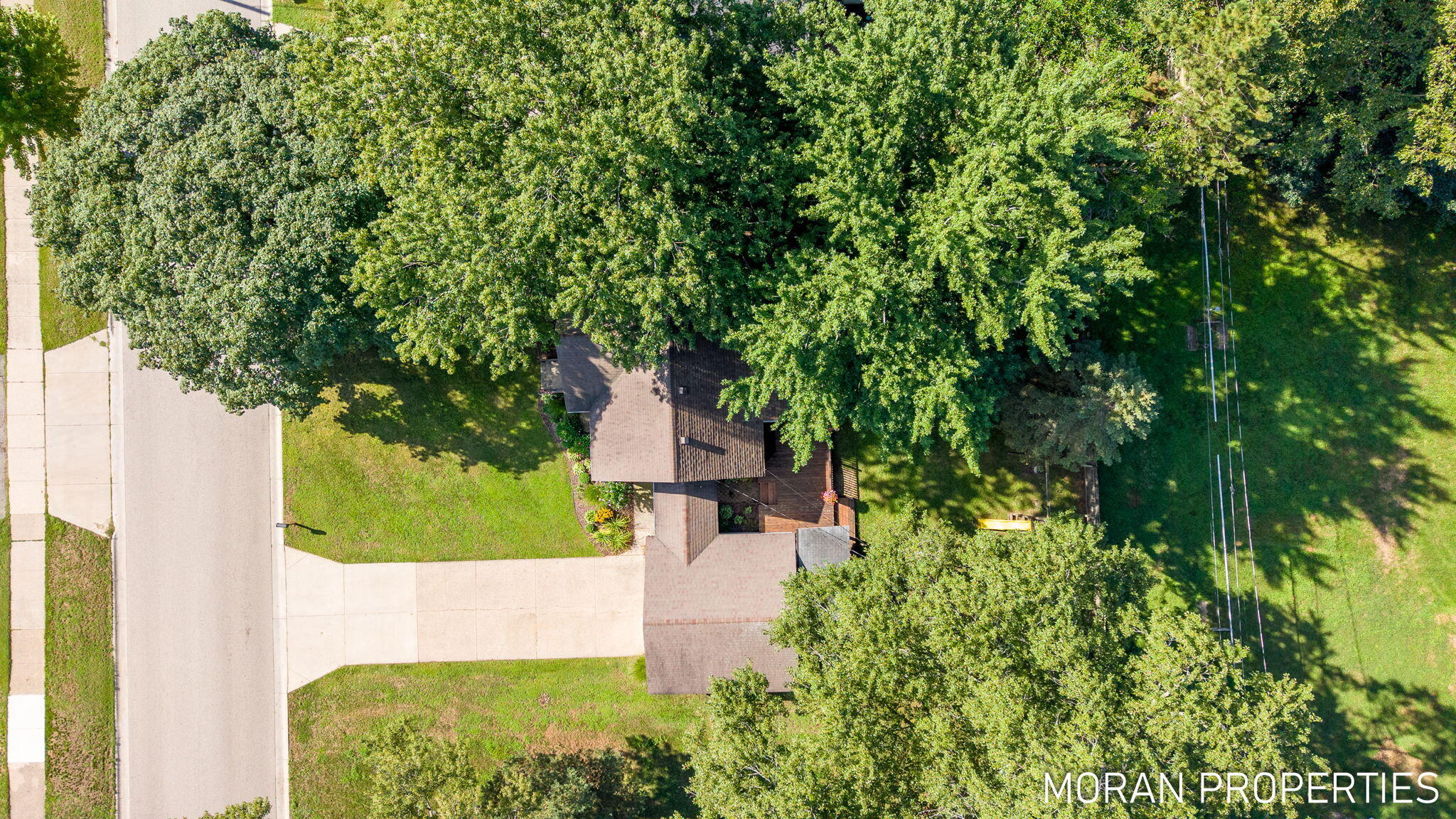 210 Hope Avenue Holland MI 49423