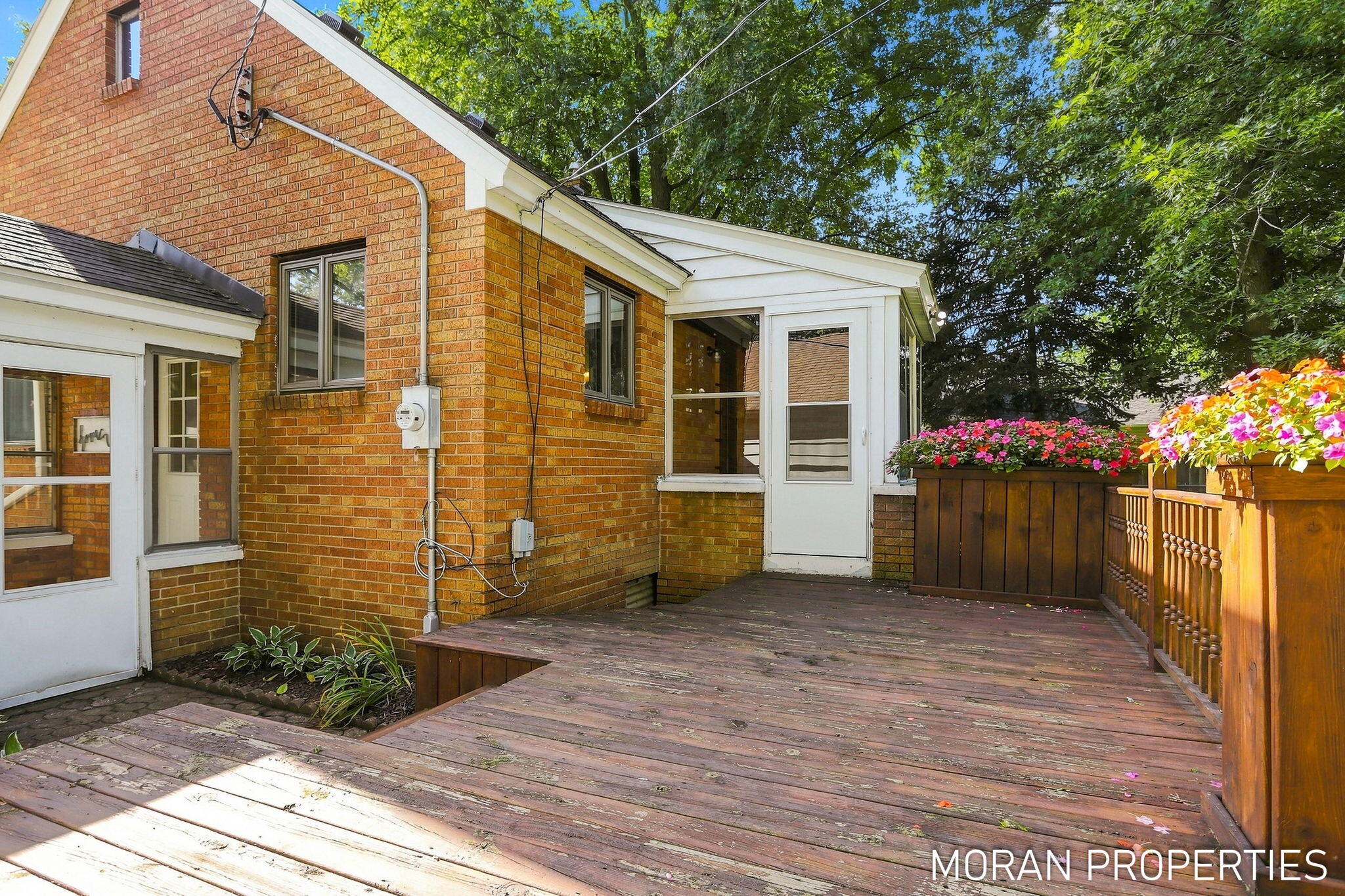 210 Hope Avenue Holland MI 49423