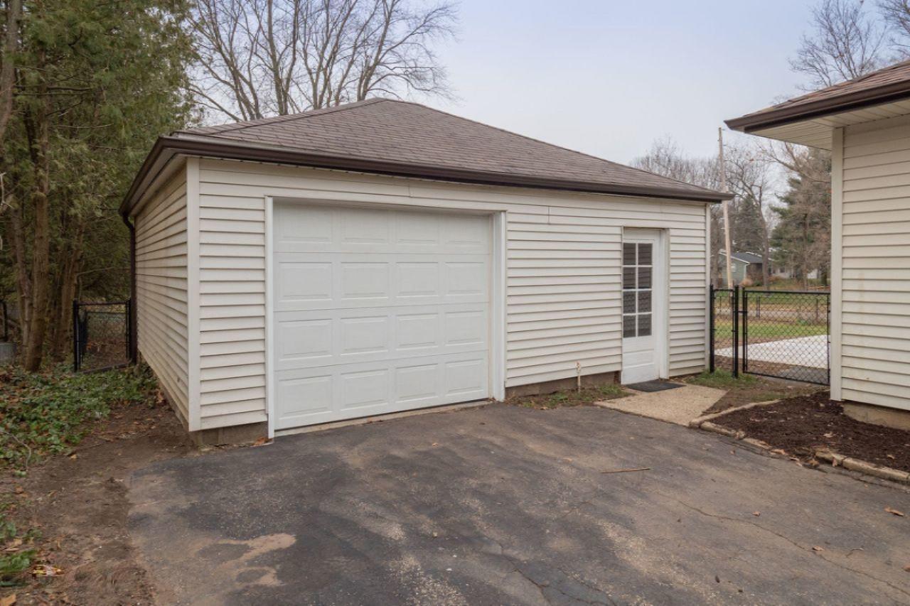 834 Westfall Avenue Kalamazoo MI 49006