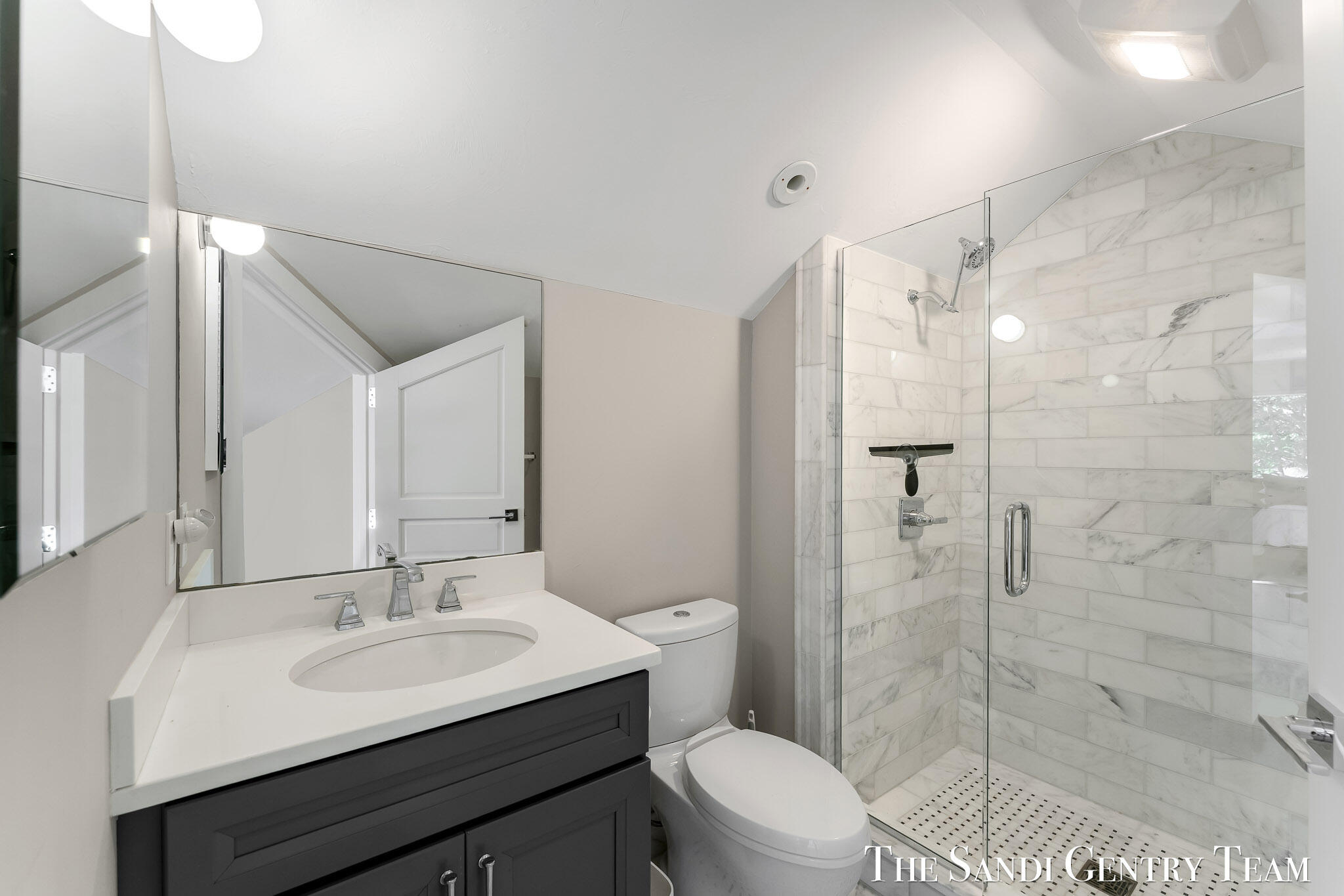 1796 Beach Street Muskegon MI 49441