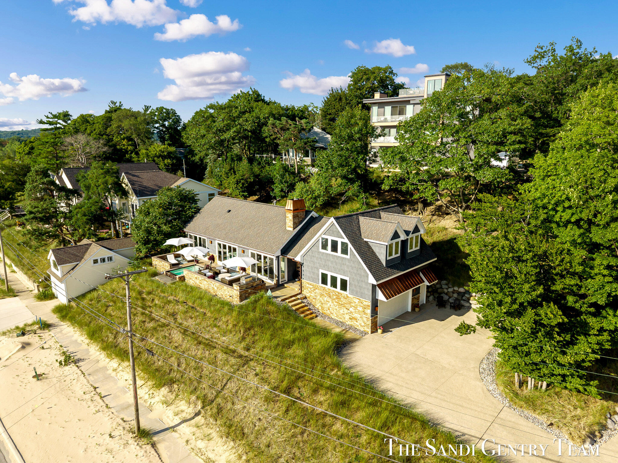 1796 Beach Street Muskegon MI 49441