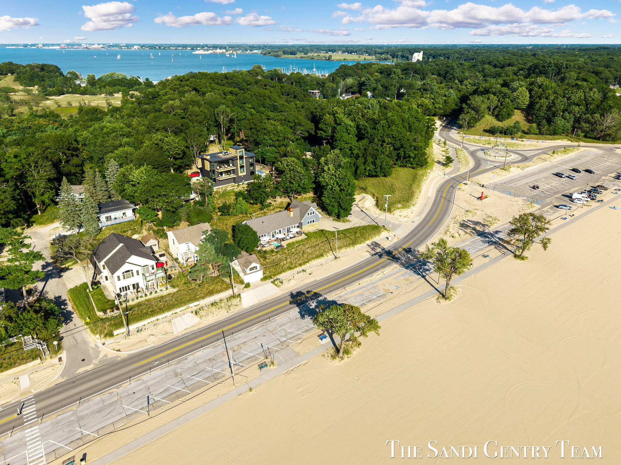1796 Beach Street Muskegon MI 49441