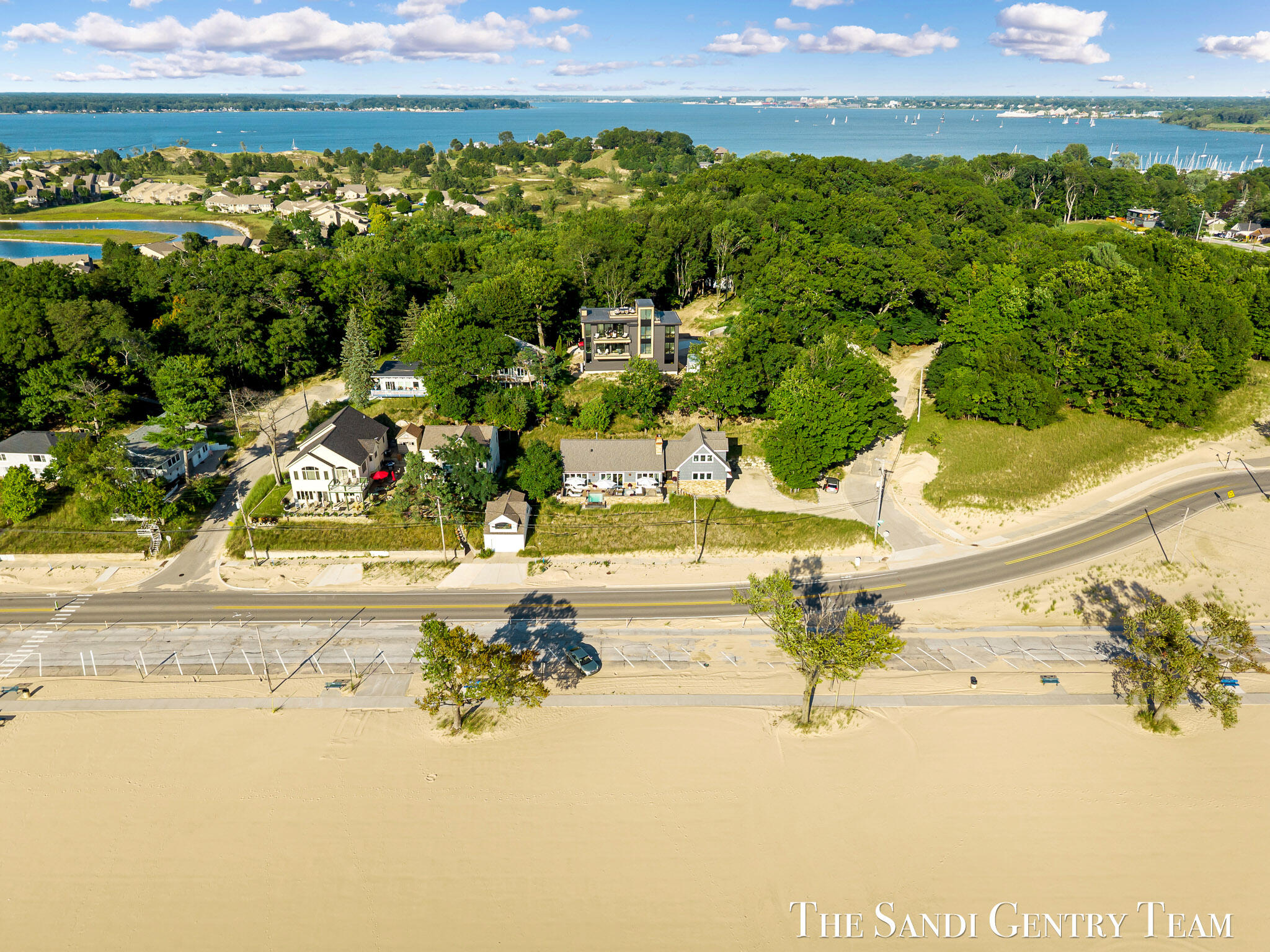 1796 Beach Street Muskegon MI 49441