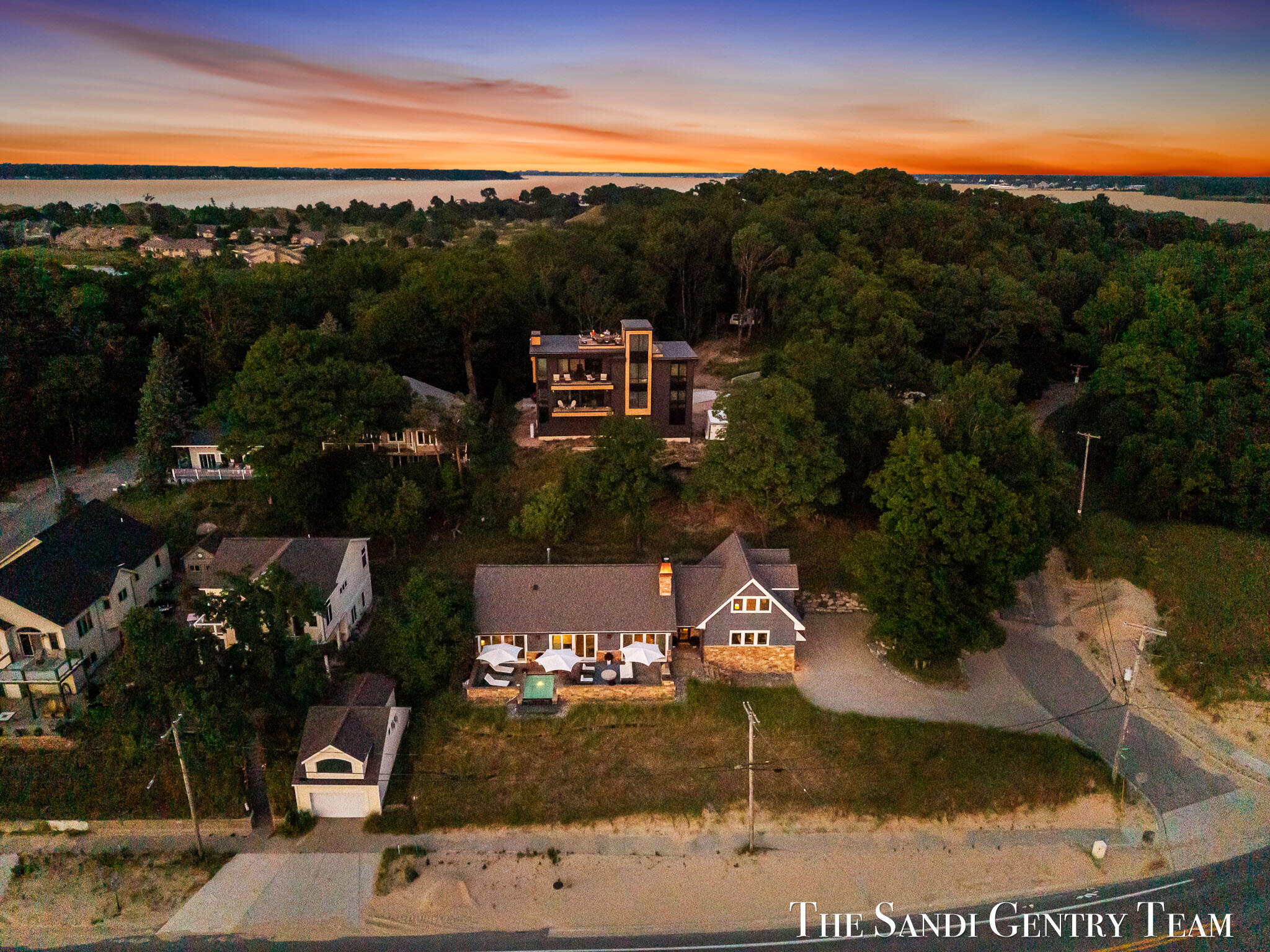 1796 Beach Street Muskegon MI 49441