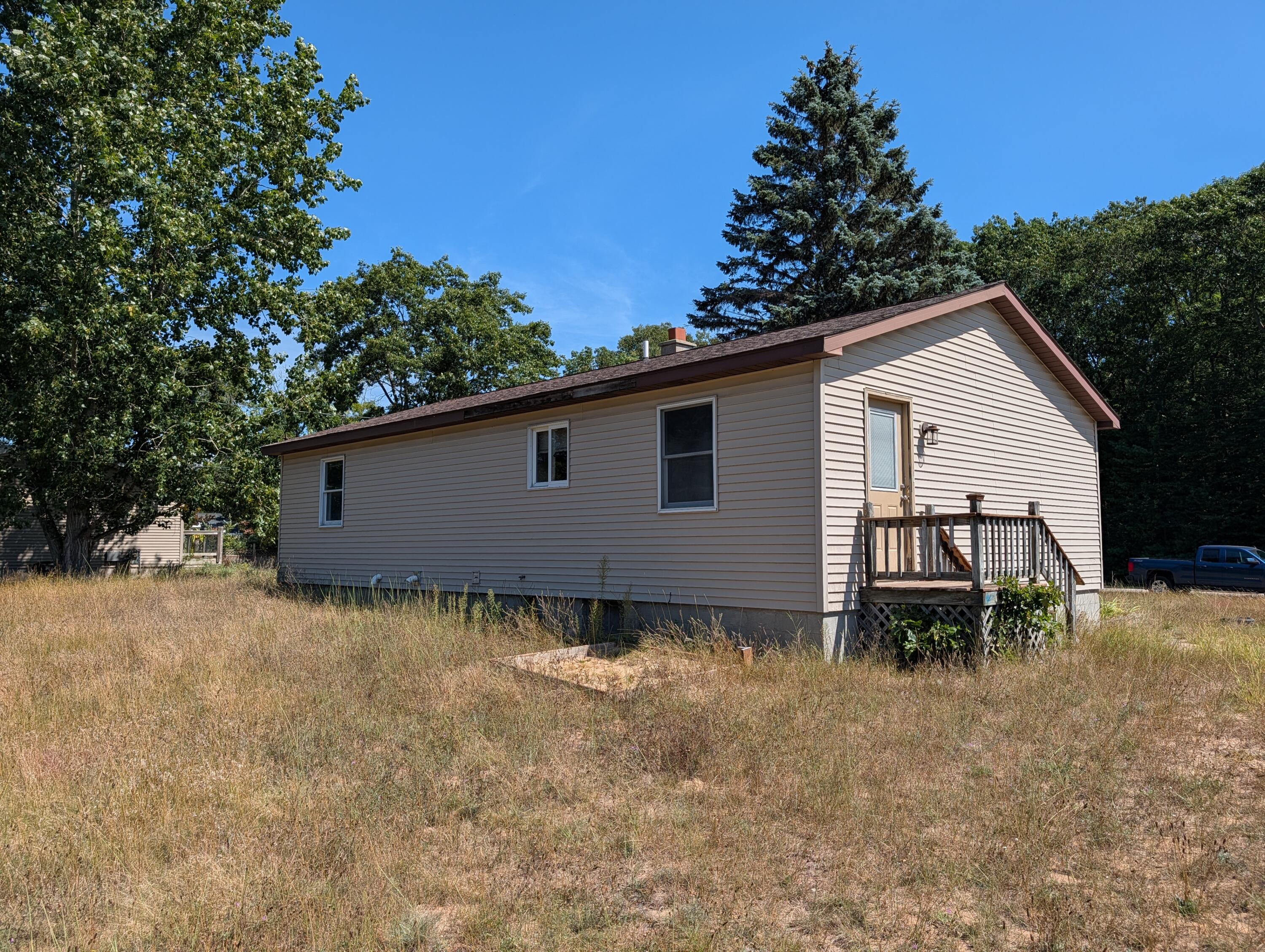 1963 N Lincoln Road Ludington MI 49431