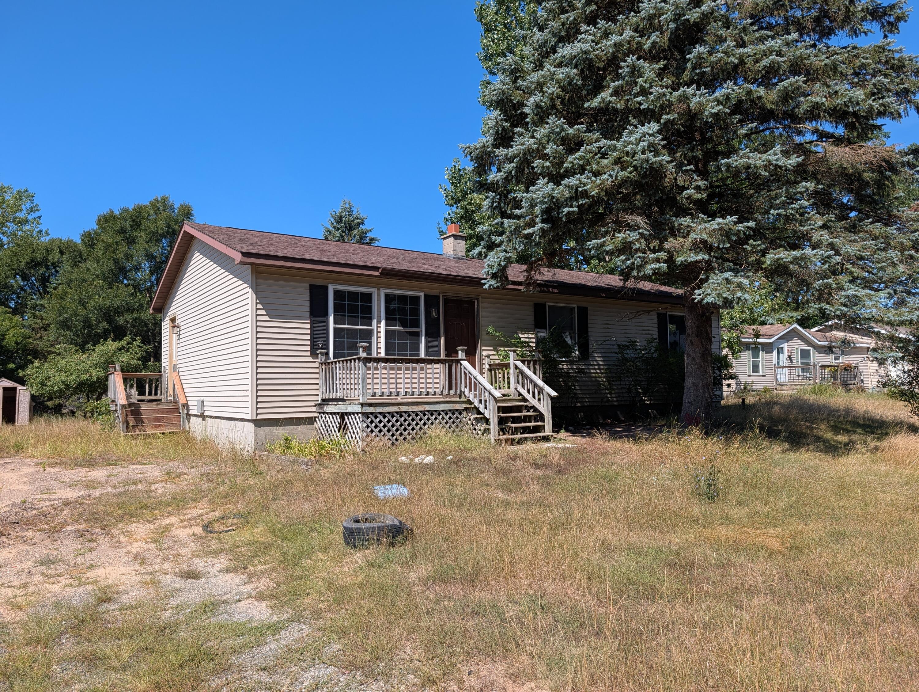 1963 N Lincoln Road Ludington MI 49431