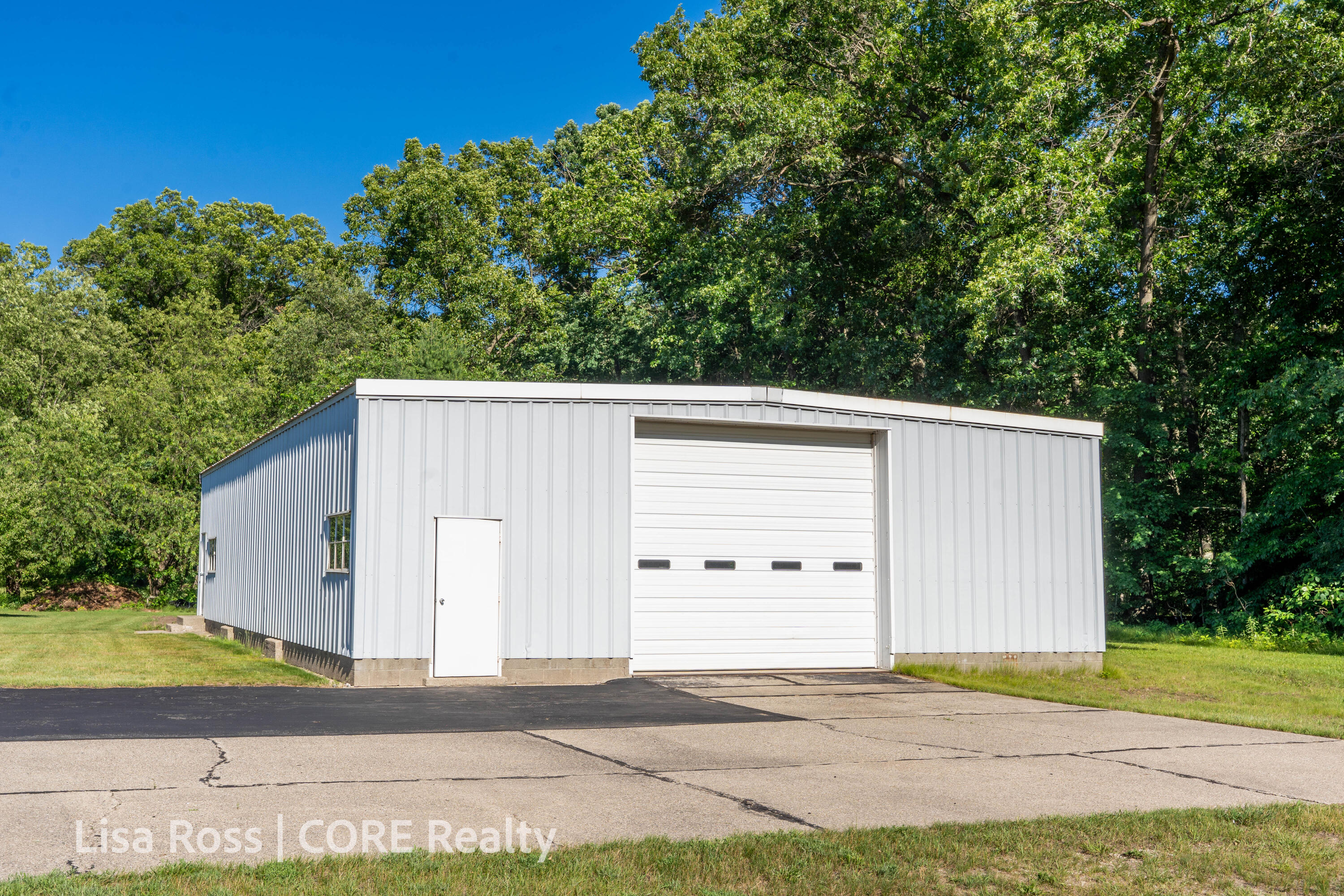 7601 E Apple Avenue Muskegon MI 49442