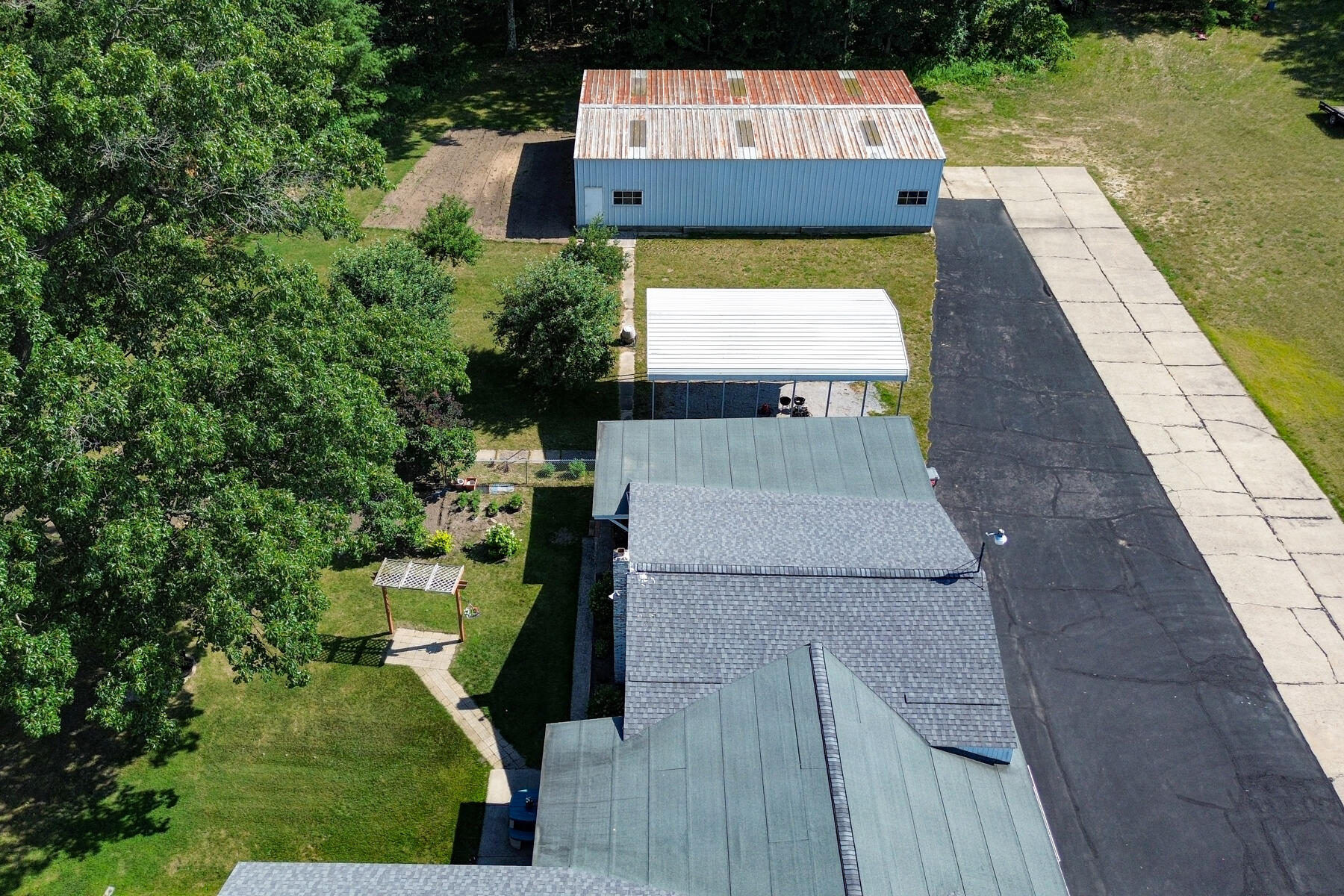 7601 E Apple Avenue Muskegon MI 49442