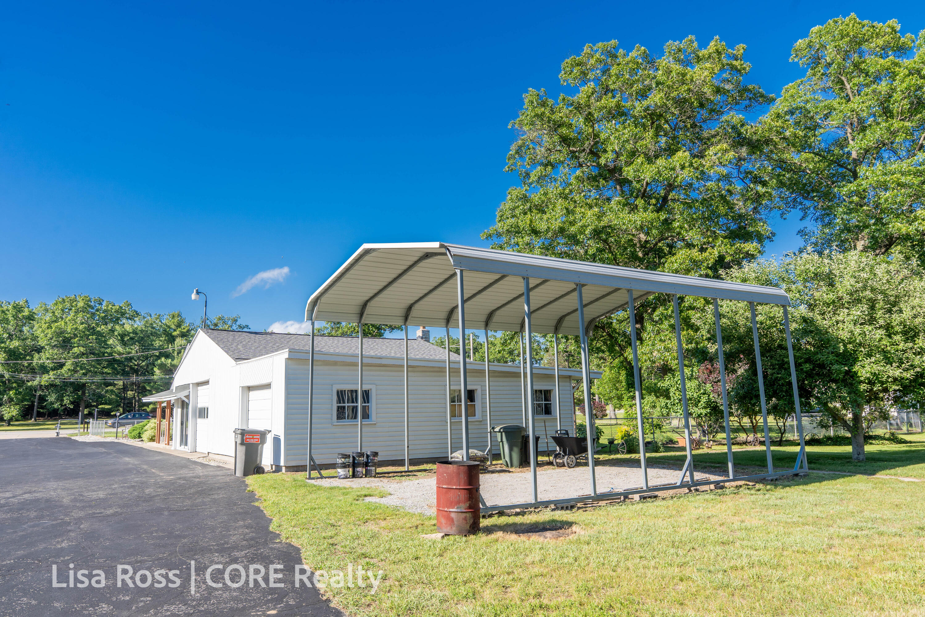 7601 E Apple Avenue Muskegon MI 49442