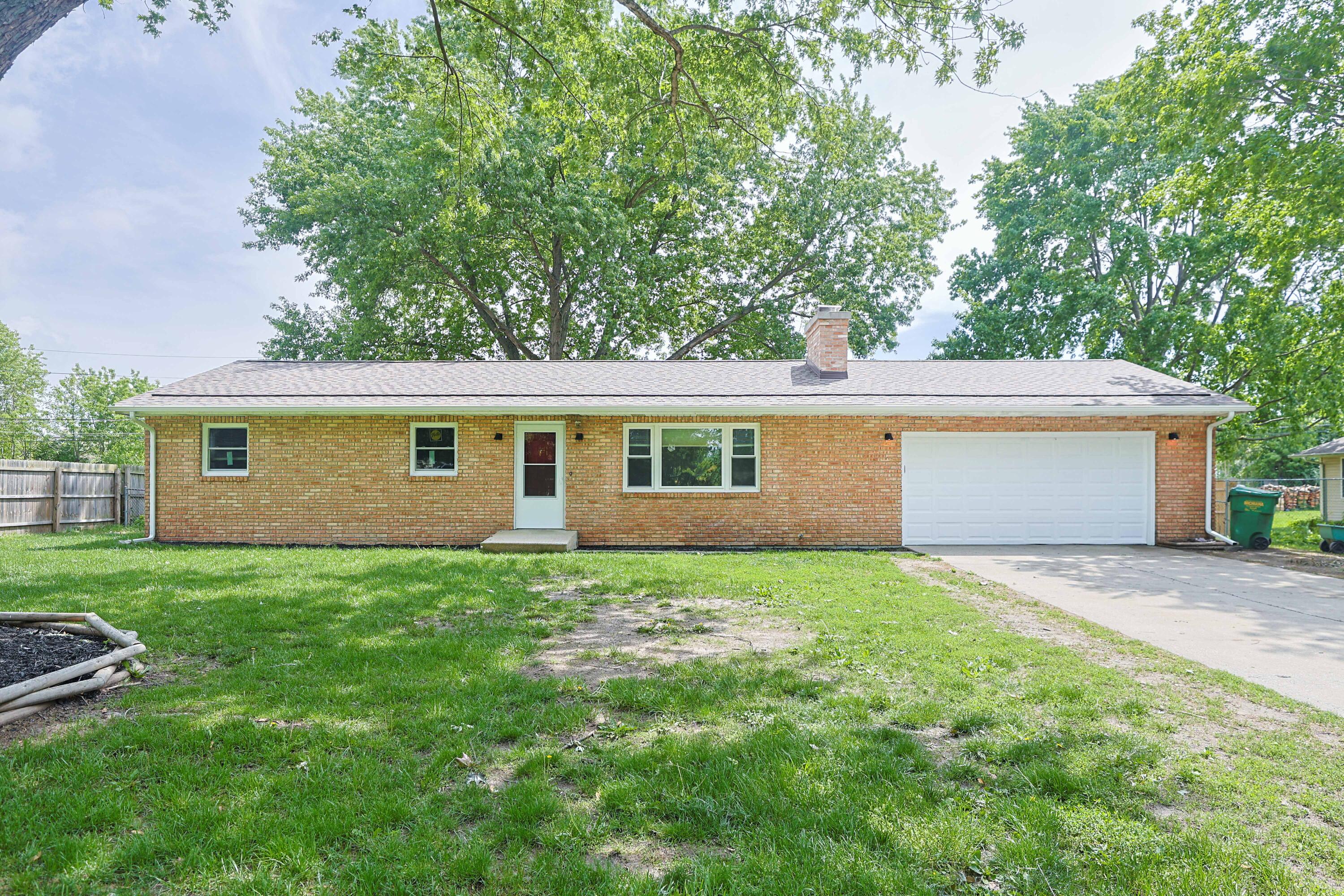 827 E Park Drive Niles MI 49120