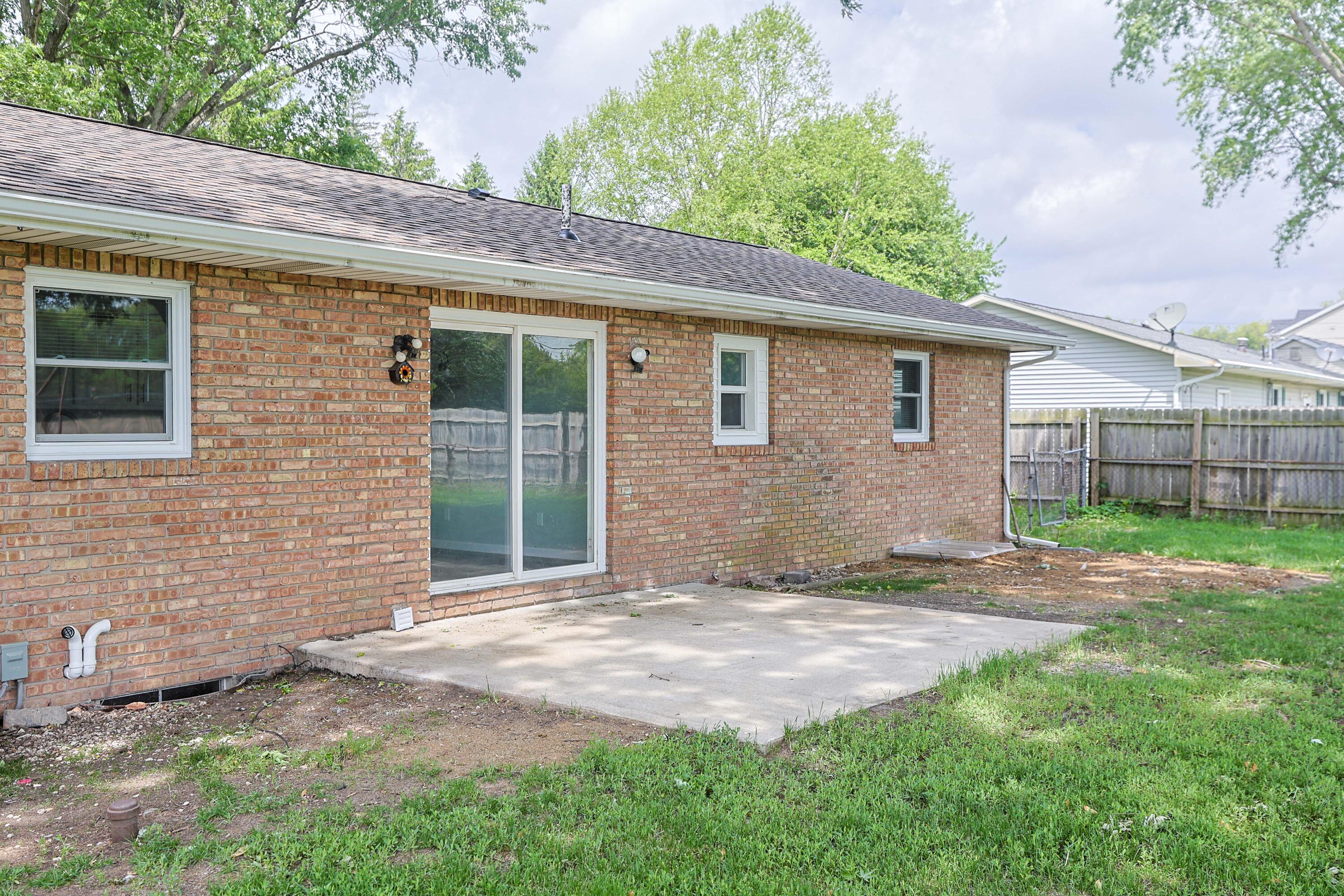 827 E Park Drive Niles MI 49120