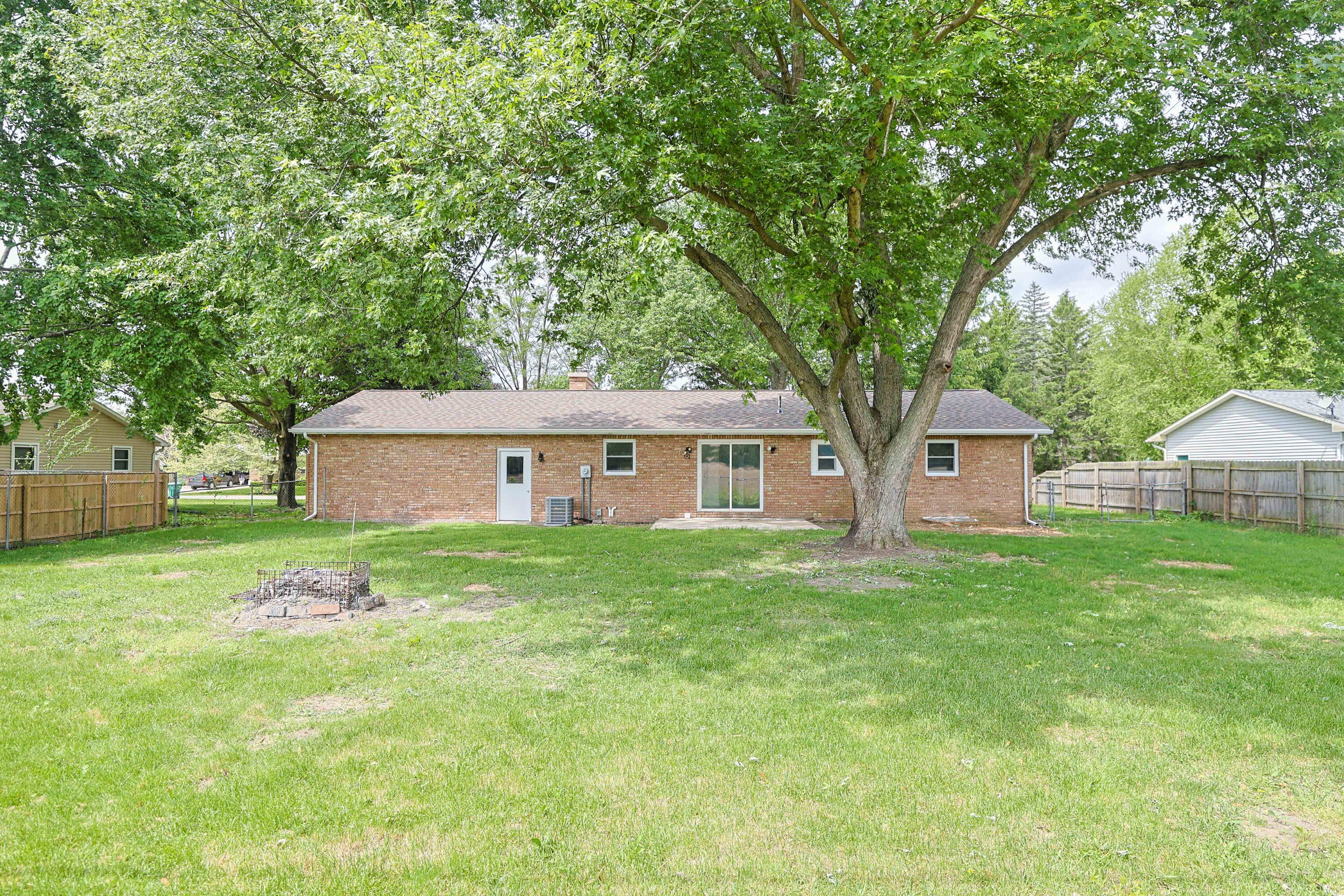 827 E Park Drive Niles MI 49120