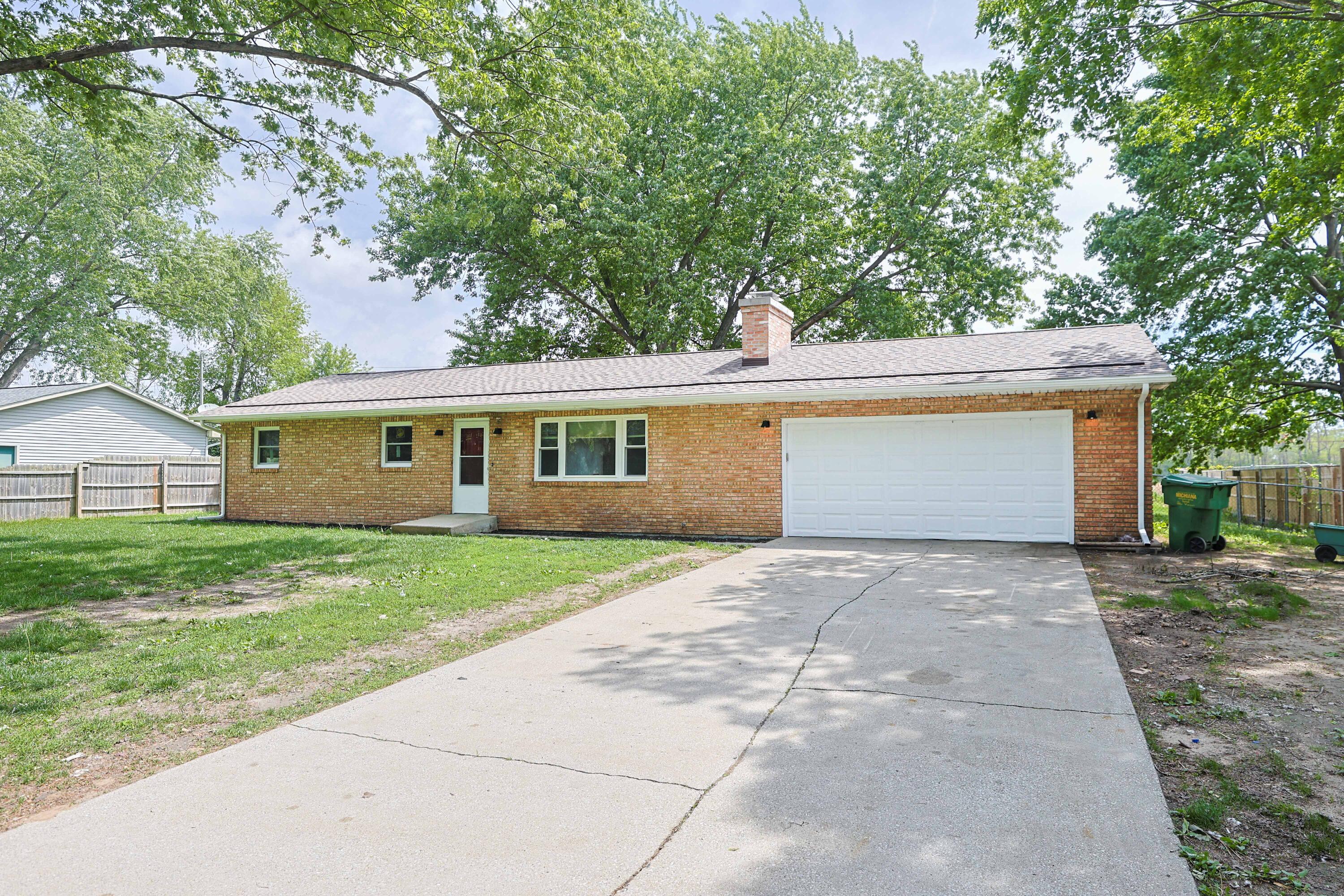 827 E Park Drive Niles MI 49120