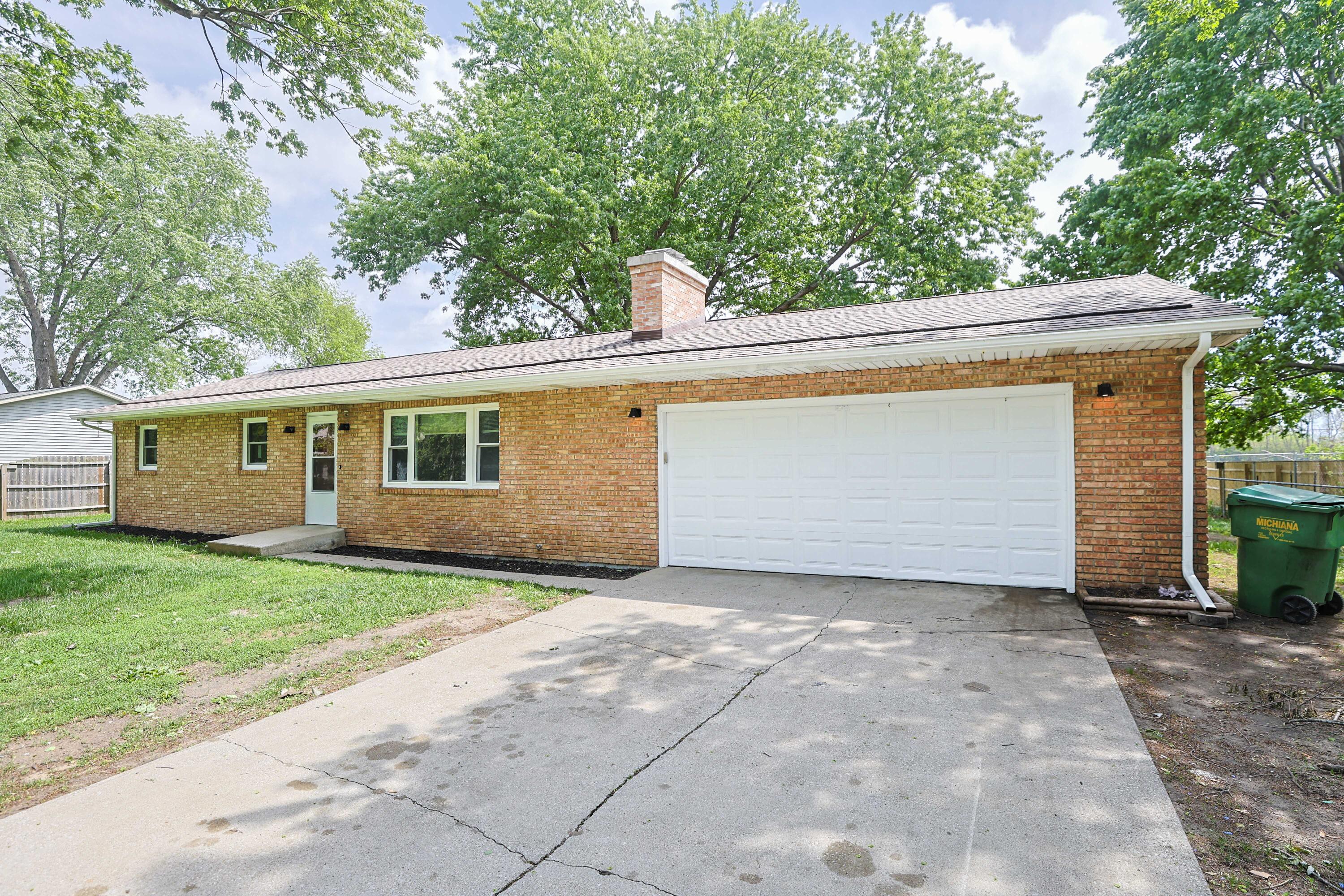827 E Park Drive Niles MI 49120