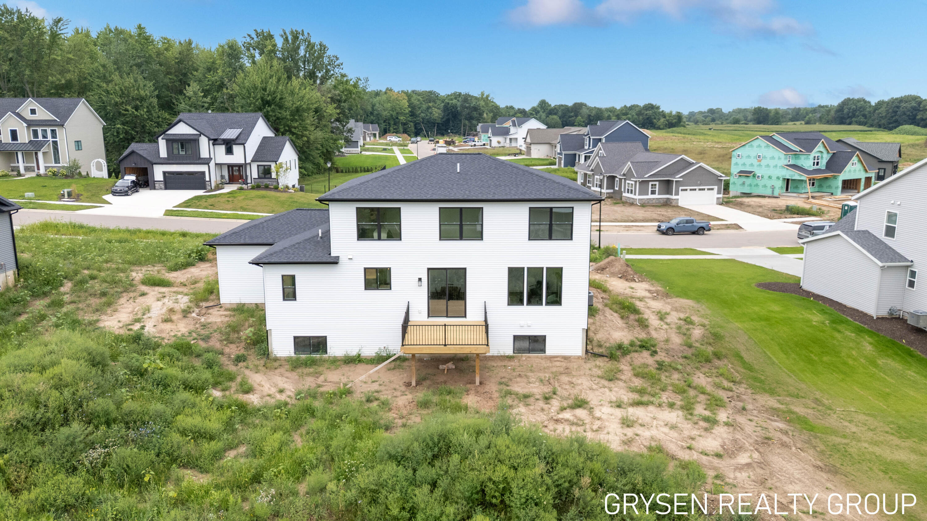 1839 Stratford Lane NW Grand Rapids MI 49534