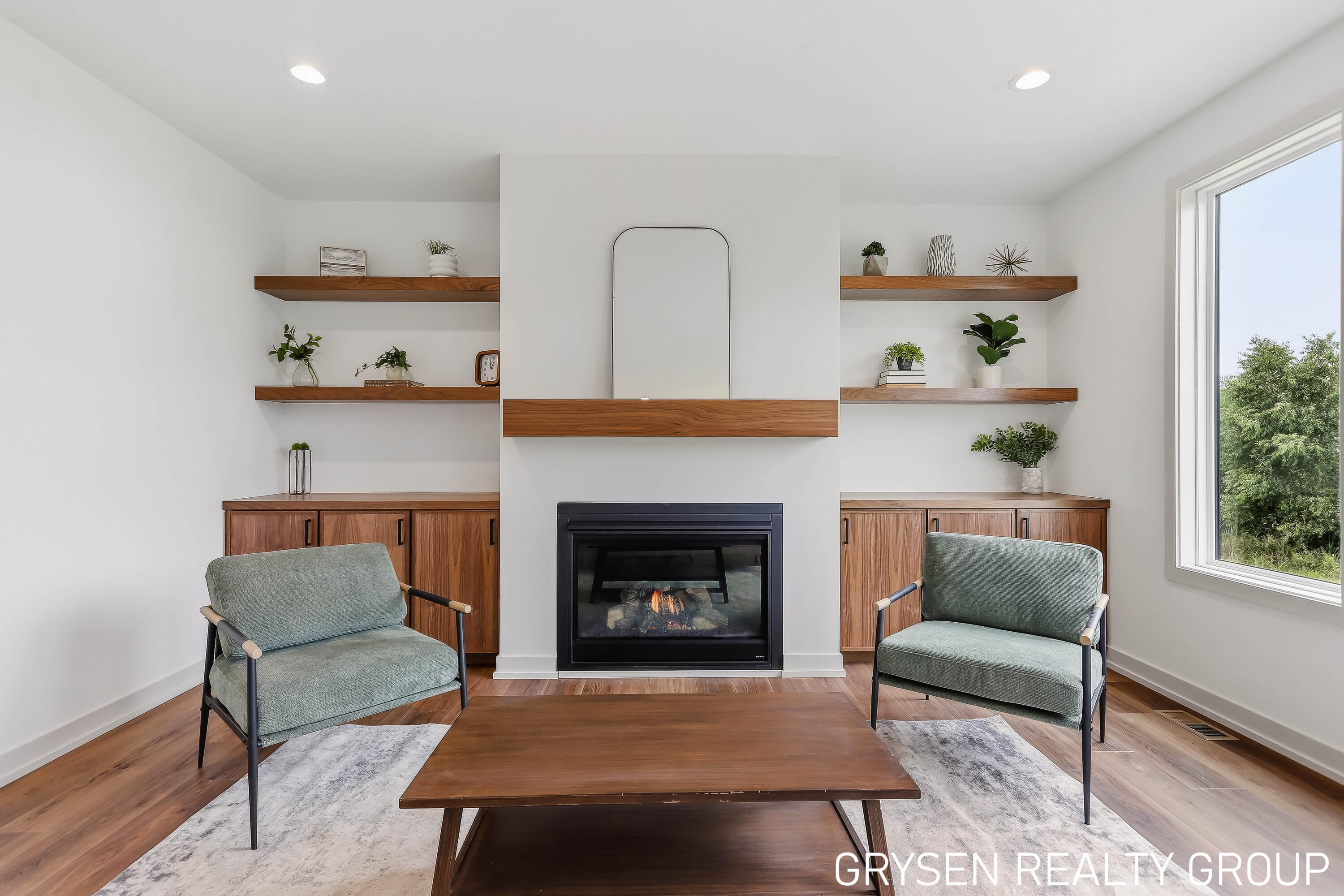 1839 Stratford Lane NW Grand Rapids MI 49534