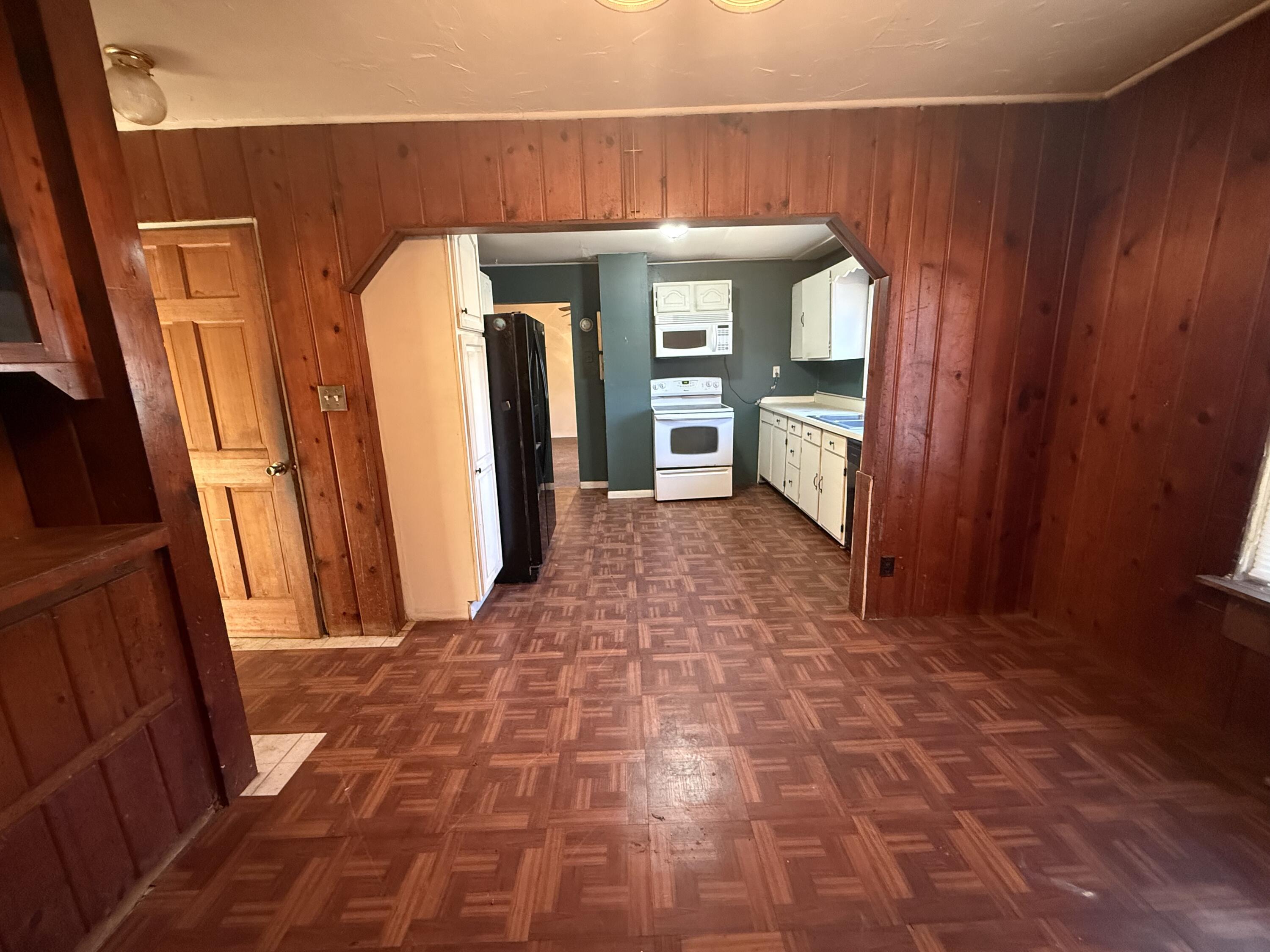 13507 152nd Avenue Grand Haven MI 49417