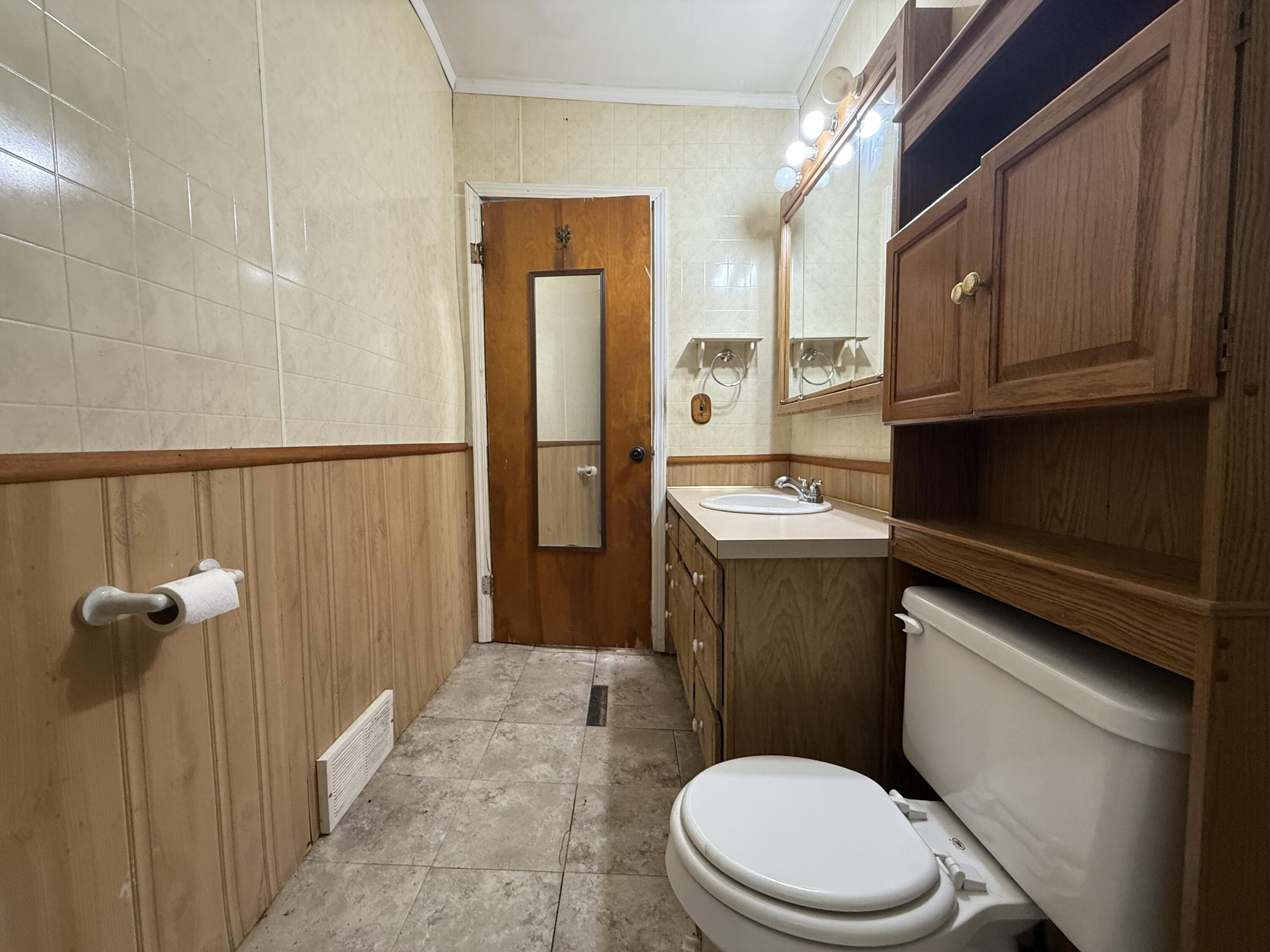 13507 152nd Avenue Grand Haven MI 49417