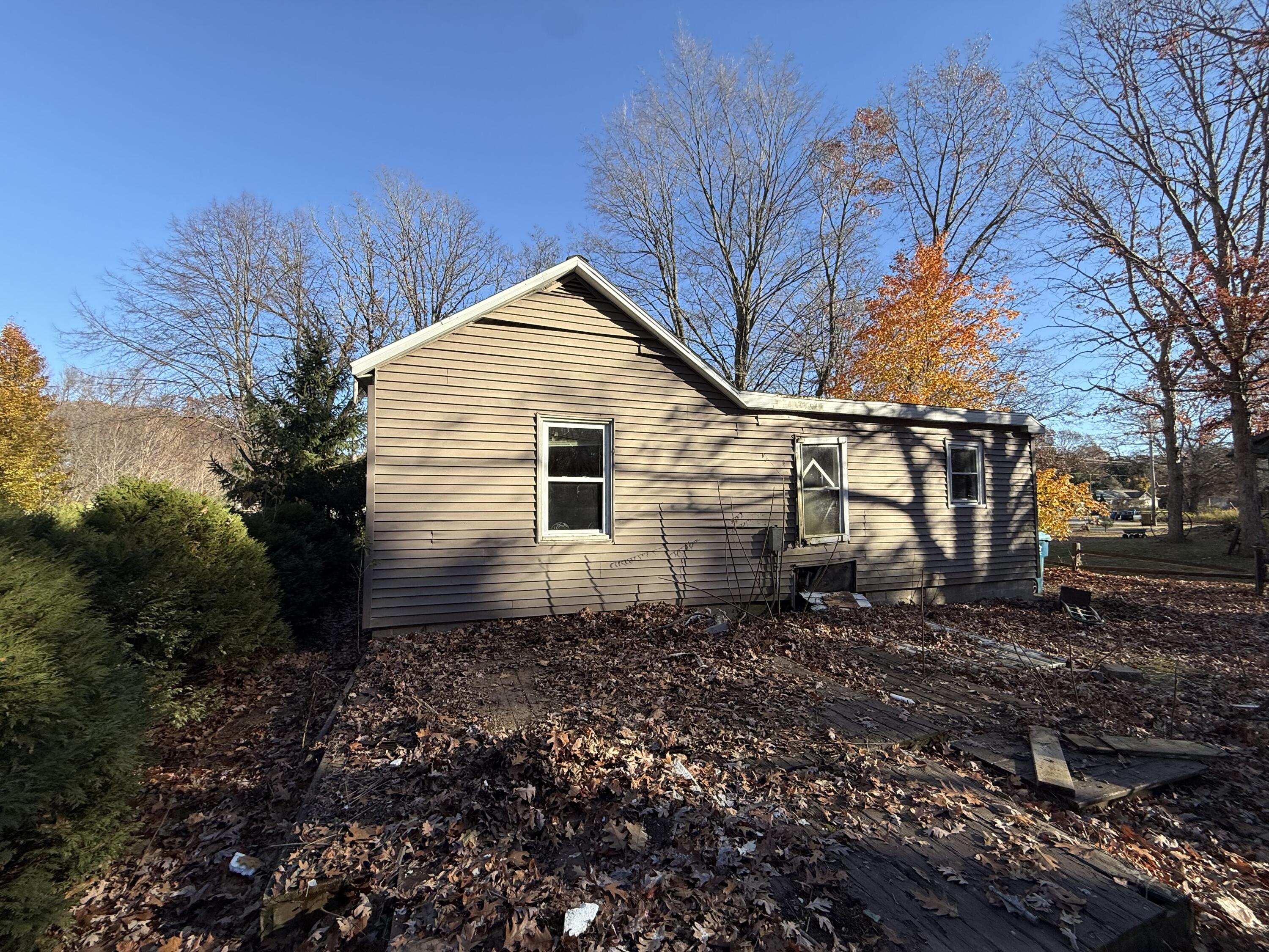 13507 152nd Avenue Grand Haven MI 49417