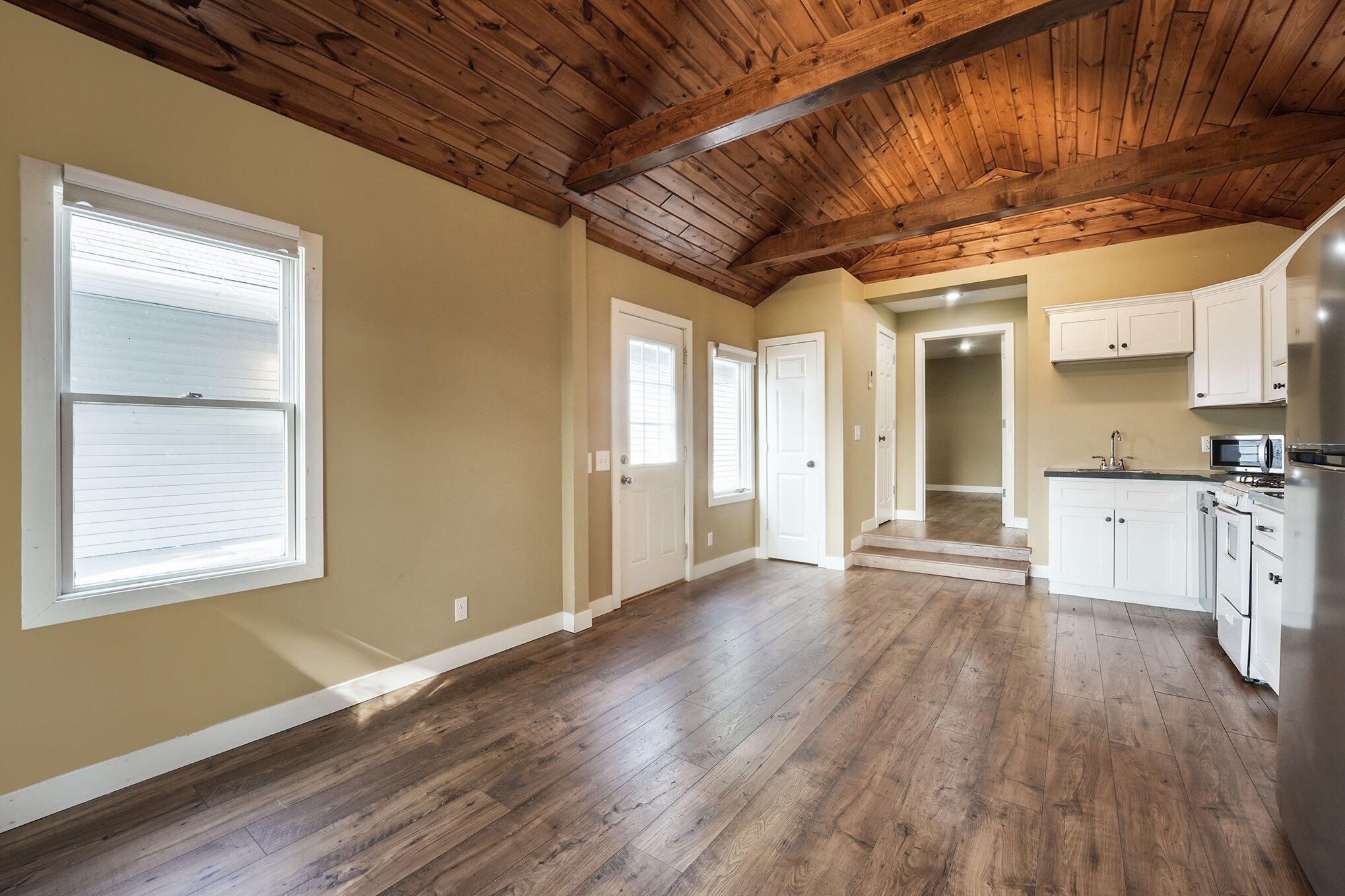 729 Fairview Avenue NE Grand Rapids MI 49503