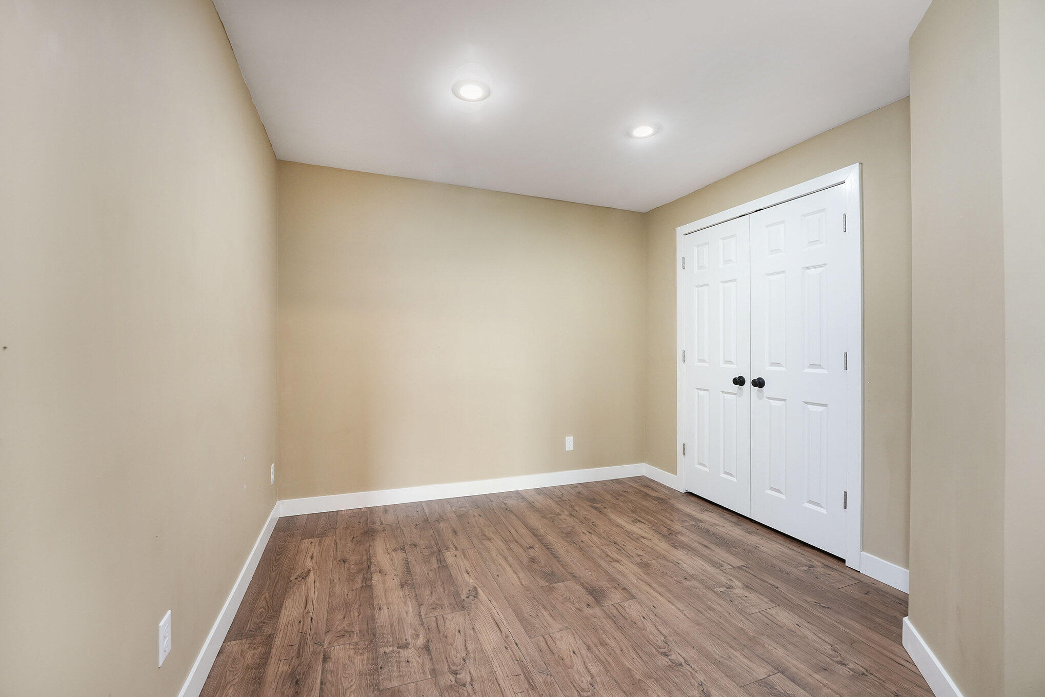 729 Fairview Avenue NE Grand Rapids MI 49503