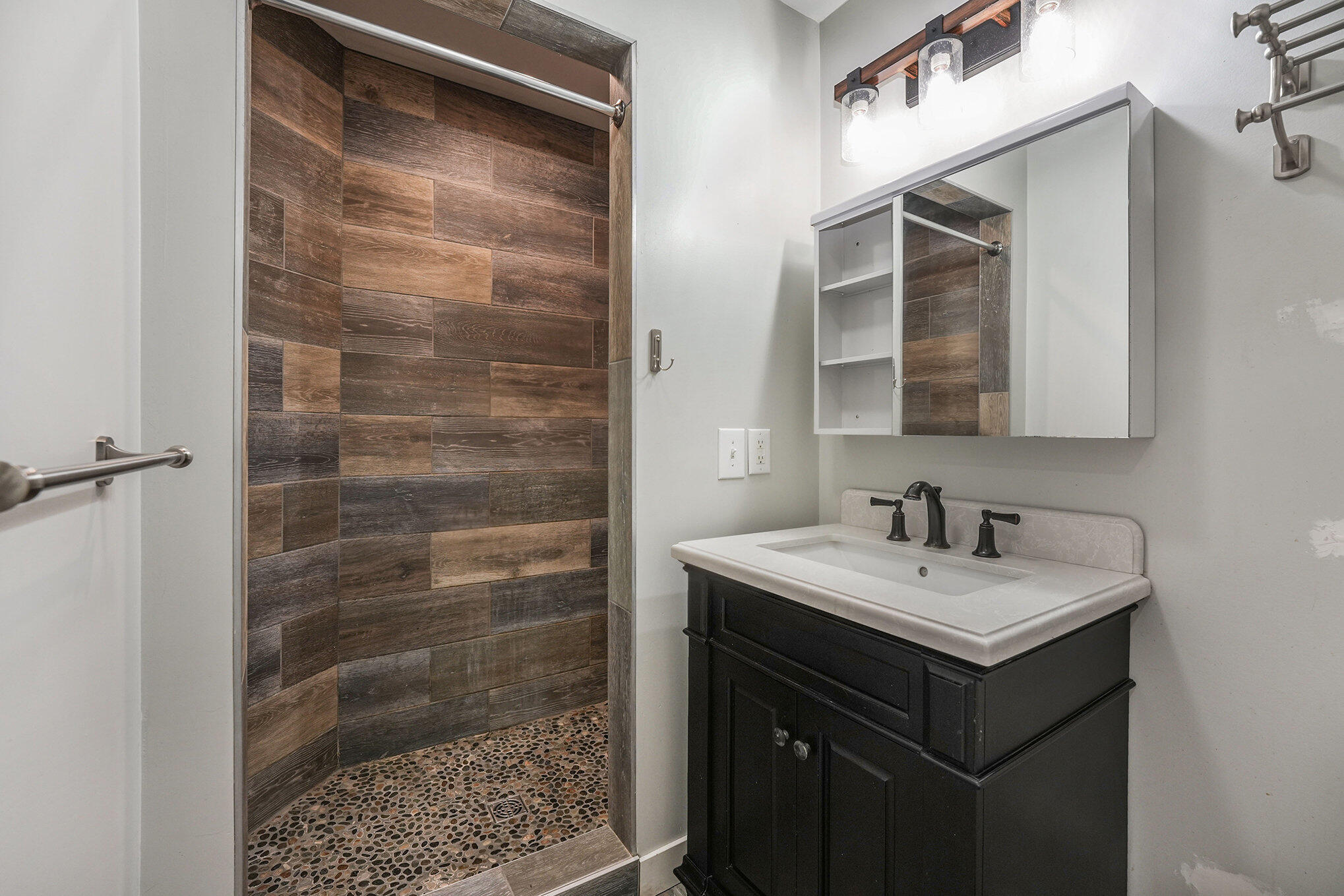 729 Fairview Avenue NE Grand Rapids MI 49503