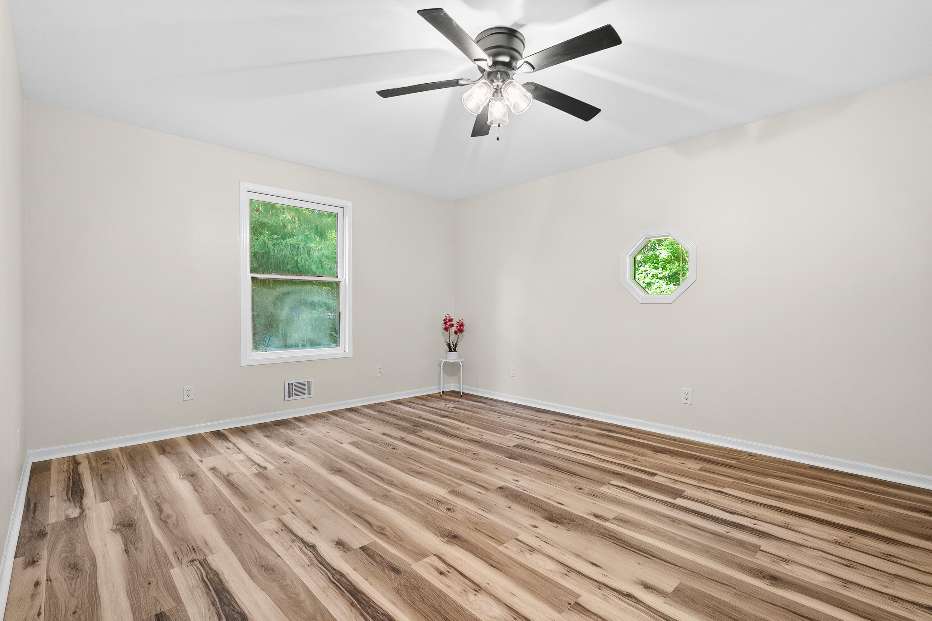 50521 8th Avenue Grand Junction MI 49056